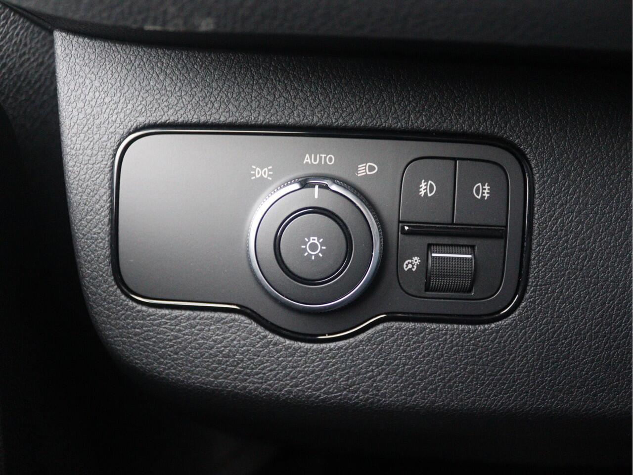 Mercedes-Benz SPRINTER 319 CDI L2H2 Select | AIRCO/CAMERA/CRUISE/3.500KG AHW | Certified