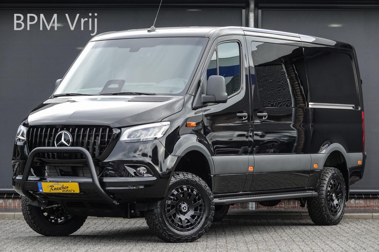 Mercedes-Benz SPRINTER 4x4 319Cdi 190Pk 9G-tronic | L2H1 | Dubbele Cabine | 2x Schuifdeur | 4WD | AWD | Bullbar | Treeplanken | 18'' All Terrain | Obsidian Black