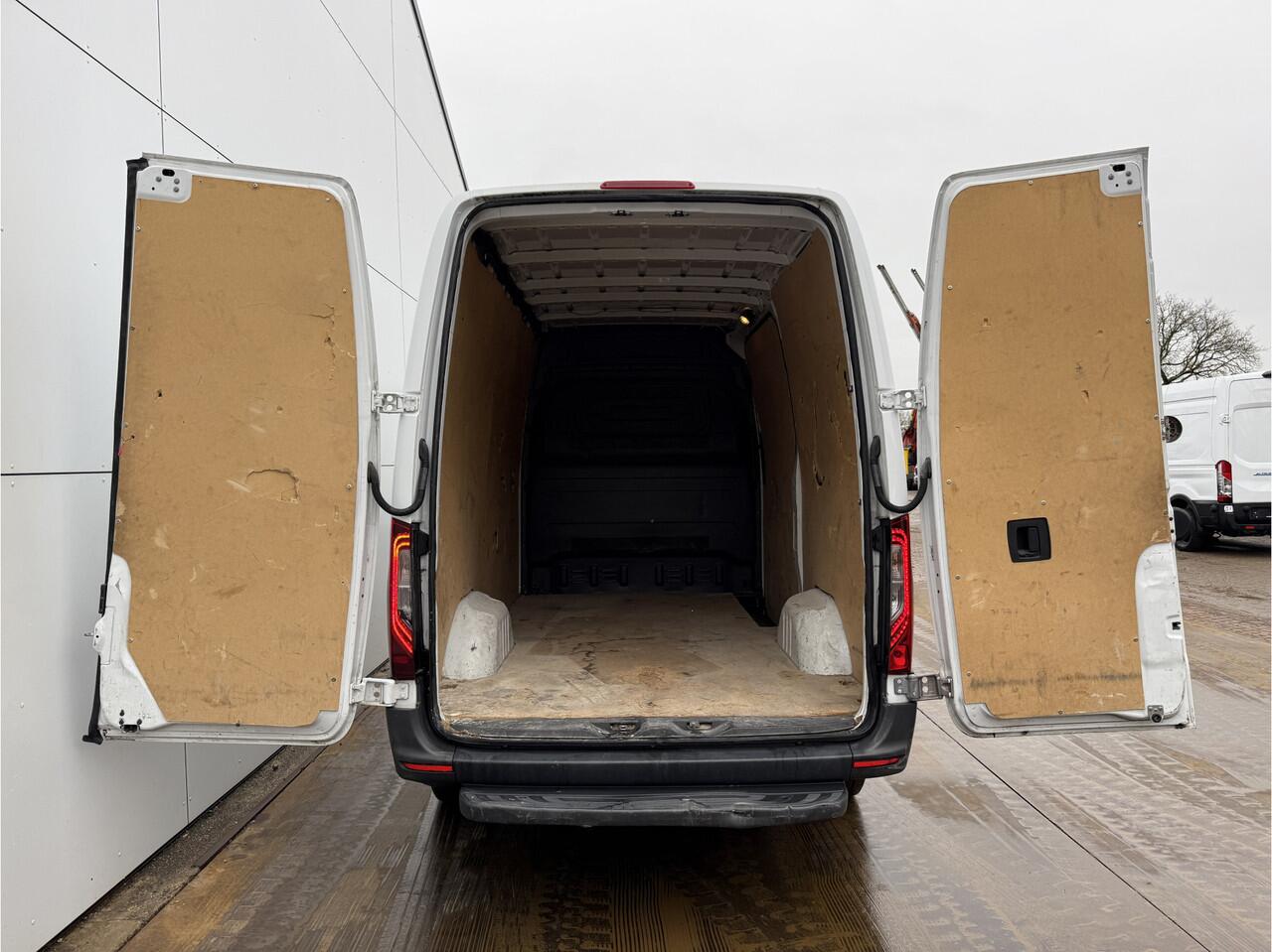 Mercedes-Benz SPRINTER 314 2.2 CDI L2H2 LED Climate Control Cruise Control Apple Carplay