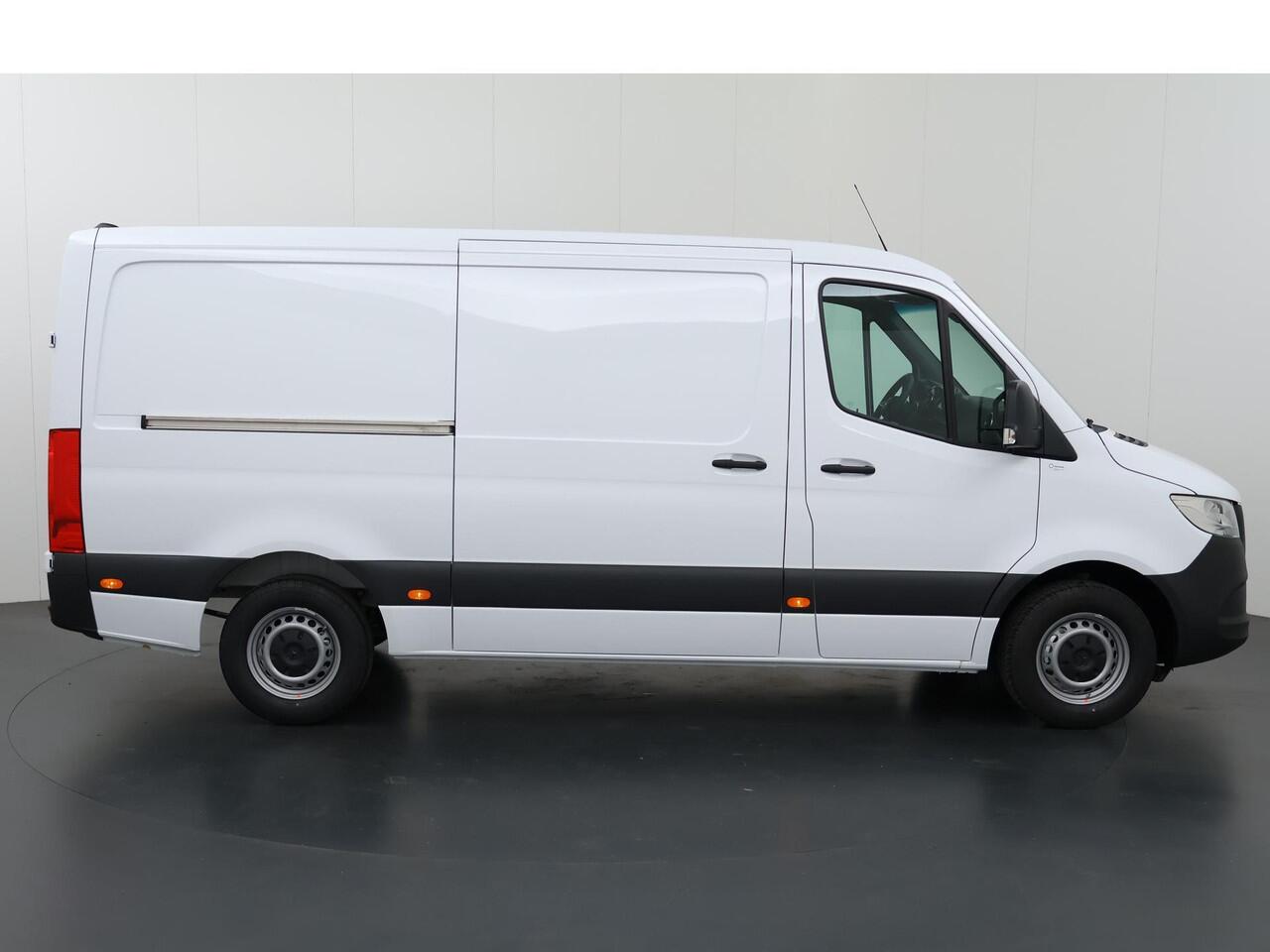 Mercedes-Benz SPRINTER 315 CDI | L2 H1 | RWD | PRO | Parkeercamera | Airco | Dodehoekassistent | Zijwindassistent | Cruise Control | Chauffeursstoel |