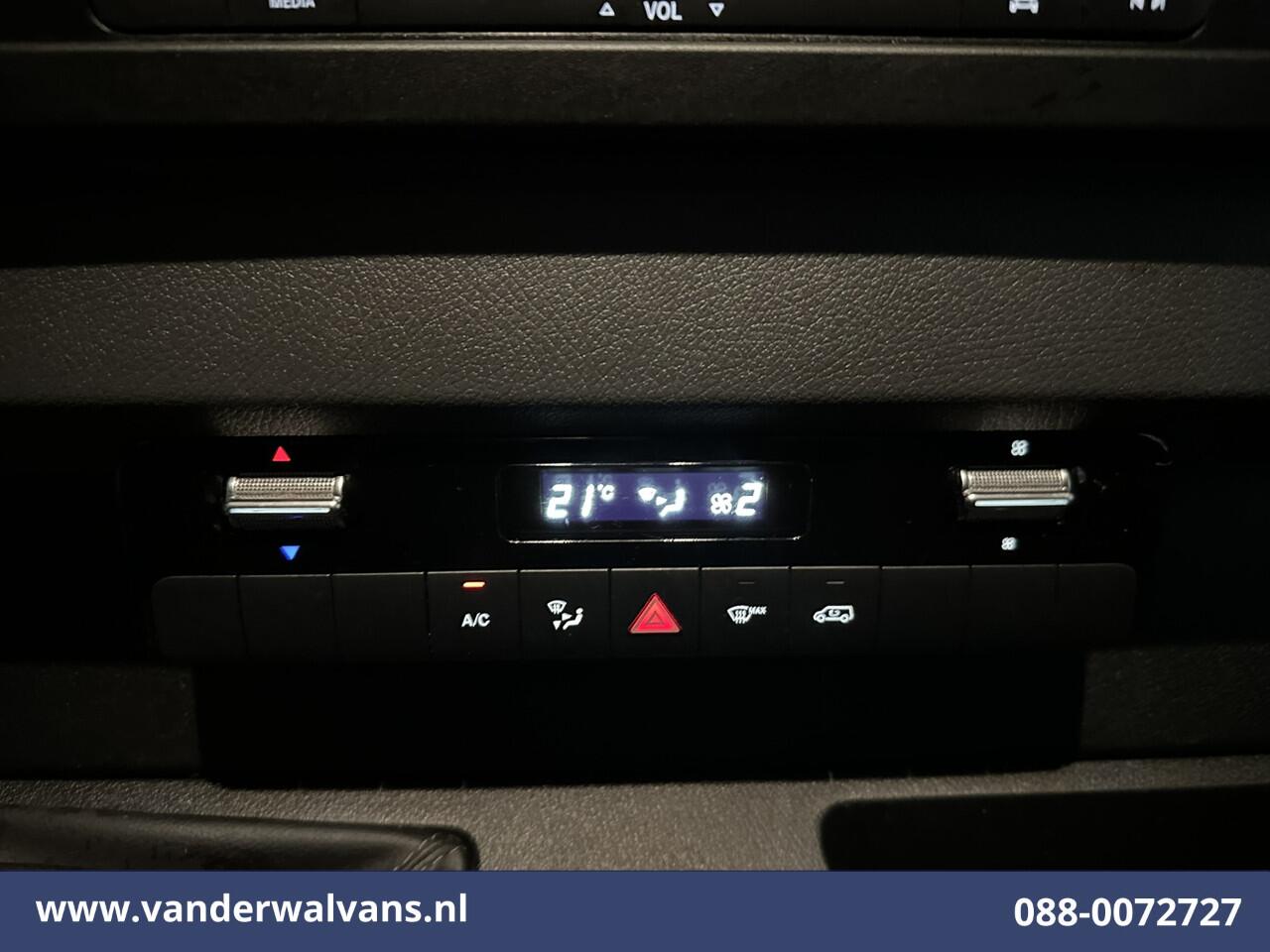 Mercedes-Benz SPRINTER 317 CDI 170pk 3500kg Trekhaak L3H2 Euro6 Airco | Camera | Apple Carplay | Android Auto | Cruisecontrol Stoelverwarming, Bijrijdersbank