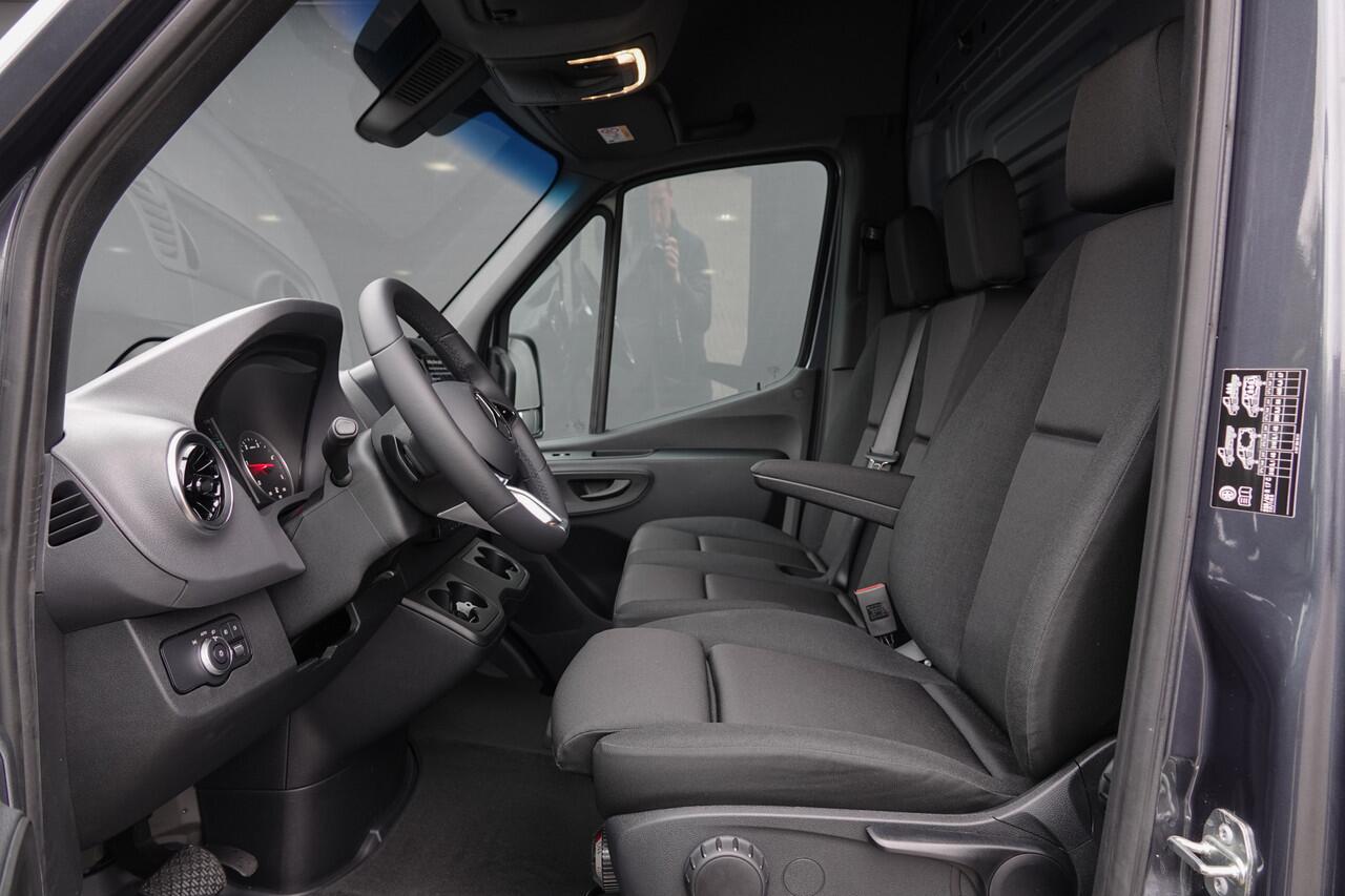 Mercedes-Benz SPRINTER L2H2 315Cdi 150Pk 9G-Tronic | RWD | Stoel-Bank | 3.500Kg trekgewicht | Achteruitrijcamera | Trekhaak | 17'' Nr. 2