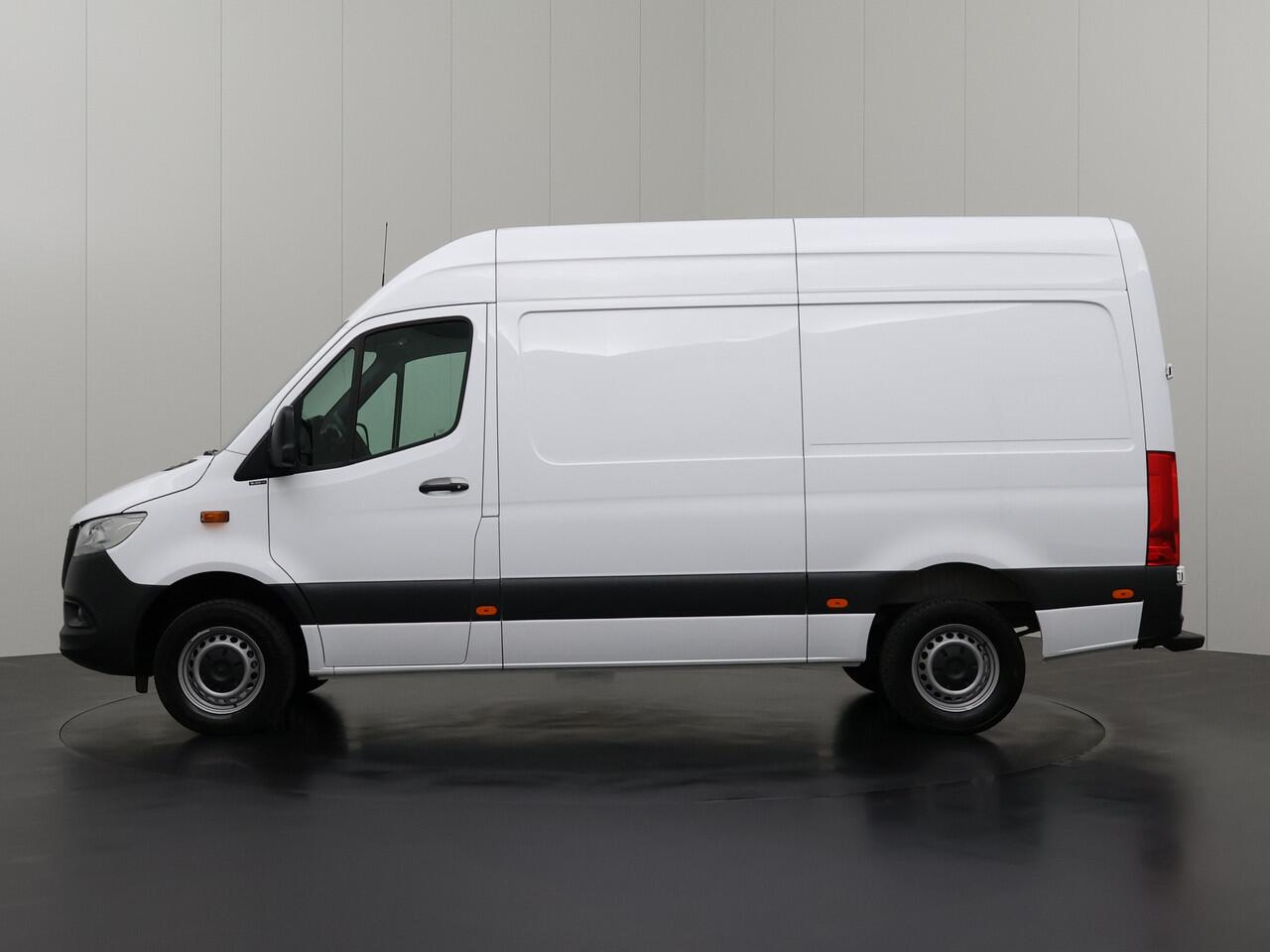 Mercedes-Benz SPRINTER 317CDi L2H2 | 14000 Kmst !! | Navigatie | 360 Camera | Airco | Cruise | Betimmering | 3-Persoons