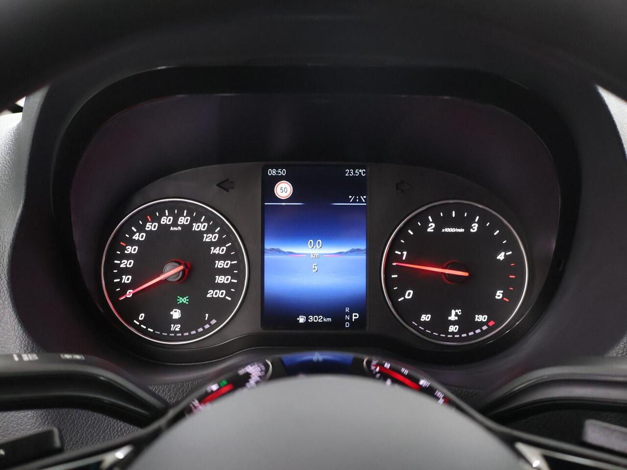 Mercedes-Benz SPRINTER 315 | Aut. | L2 H2 | RWD | PRO | 3500 KG. AHW | Airco | Cruise Control | 3500 KG. AHW | Carplay / Android Auto | Dodehoekassistent | Lane-Assist | Multifunctioneel Stuurwiel | 3-zits |