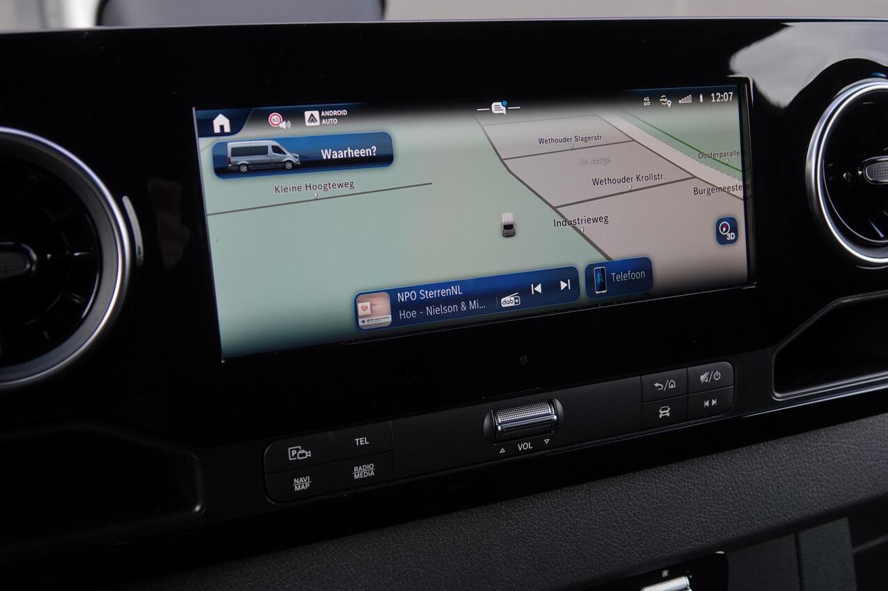 Mercedes-Benz SPRINTER 4x4 319Cdi 190Pk 9G-tronic | L2H2 | 2x Schuifdeur | 4WD | AWD | Bullbar | Treeplanken | 18'' All Terrain | Obsidian Black