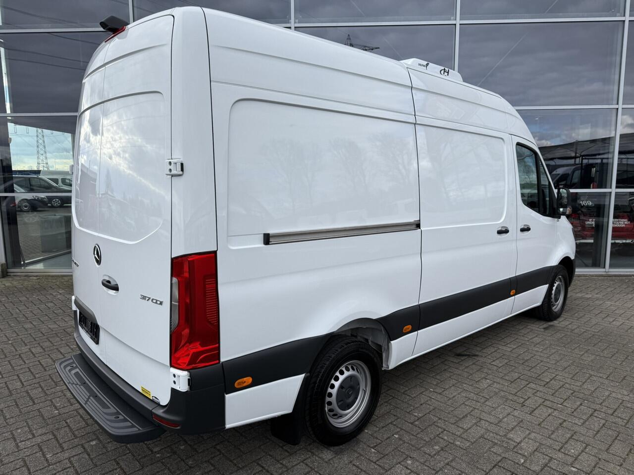 Mercedes-Benz SPRINTER KOELWAGEN 317 1.9 CDI L2H2 RWD Xarios 350 | Dag en nacht koeling!