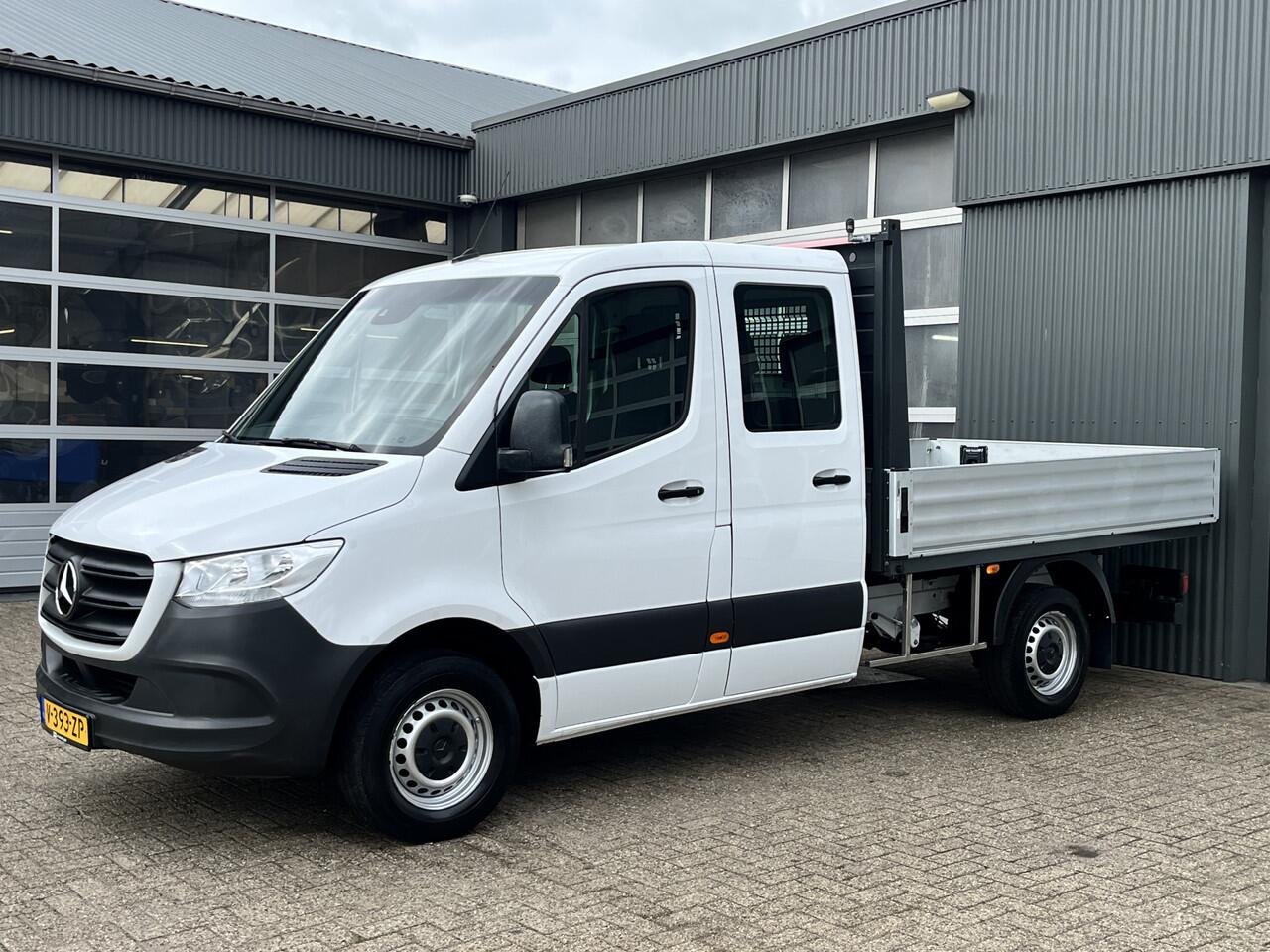 Mercedes-Benz SPRINTER 314 2.2 CDI DC Openlaadbak Airco Cruise controle Trekhaak 3500kg 6-Persoons Camera Navigatie Apple carplay open laadbak Pick-up Euro 6 P-up bakwagen