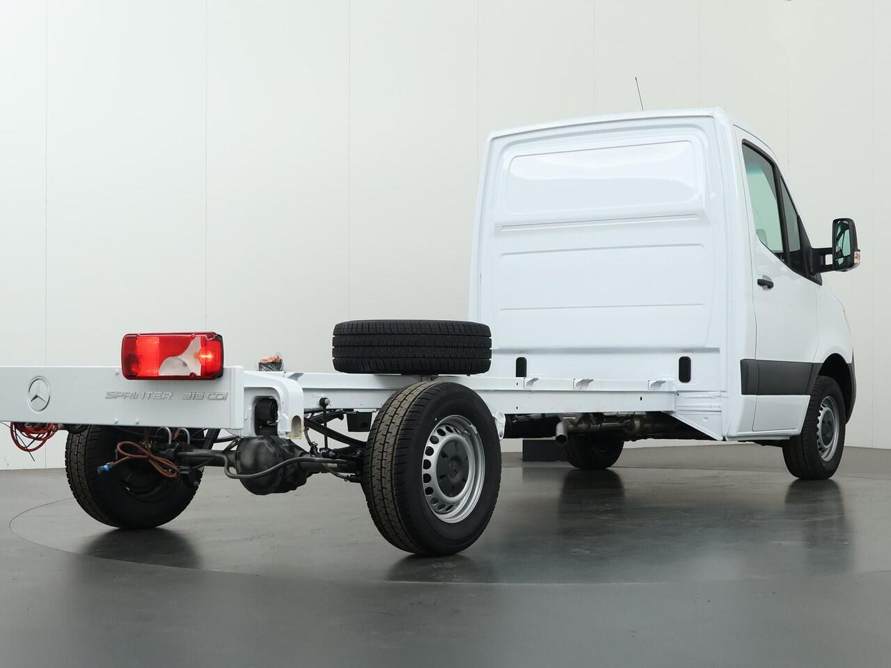 Mercedes-Benz SPRINTER 315 CDI | Aut. | Chassis | L3 | 3500 KG. AHW | Airco | Cruise Control | MBUX Navigatie | Apple Carplay/Android Auto | Lane-Assist | Vierseizoenenbanden | Comfort Bestuurdersstoel | 3500 KG. AHW | ELKE OPBOUW MOGELIJK