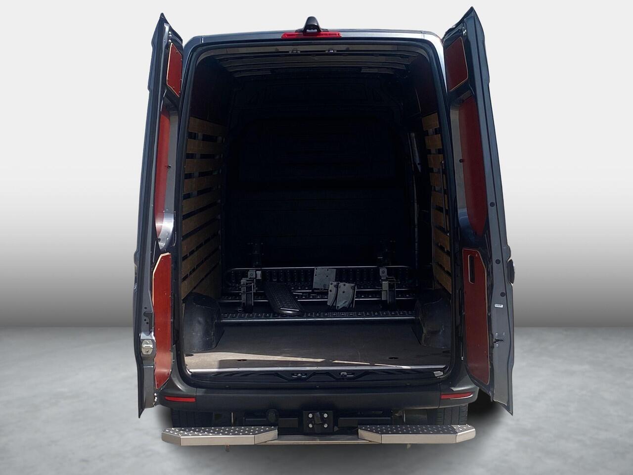 Mercedes-Benz SPRINTER 315 1.9 CDI L2H2 RWD