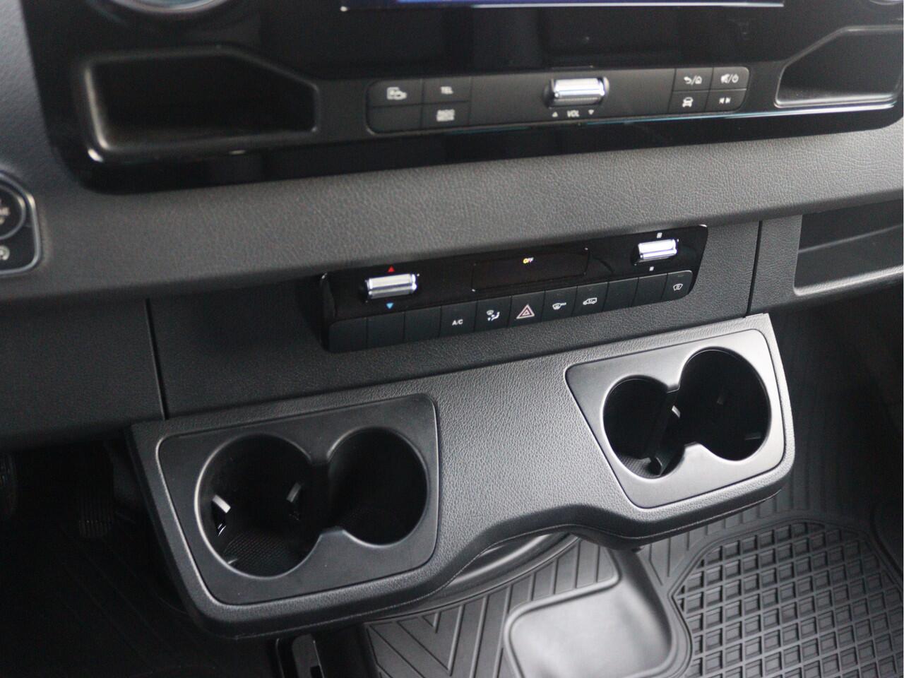 Mercedes-Benz SPRINTER 319 CDI L2H2 Select | AIRCO/CAMERA/CRUISE/3.500KG AHW | Certified