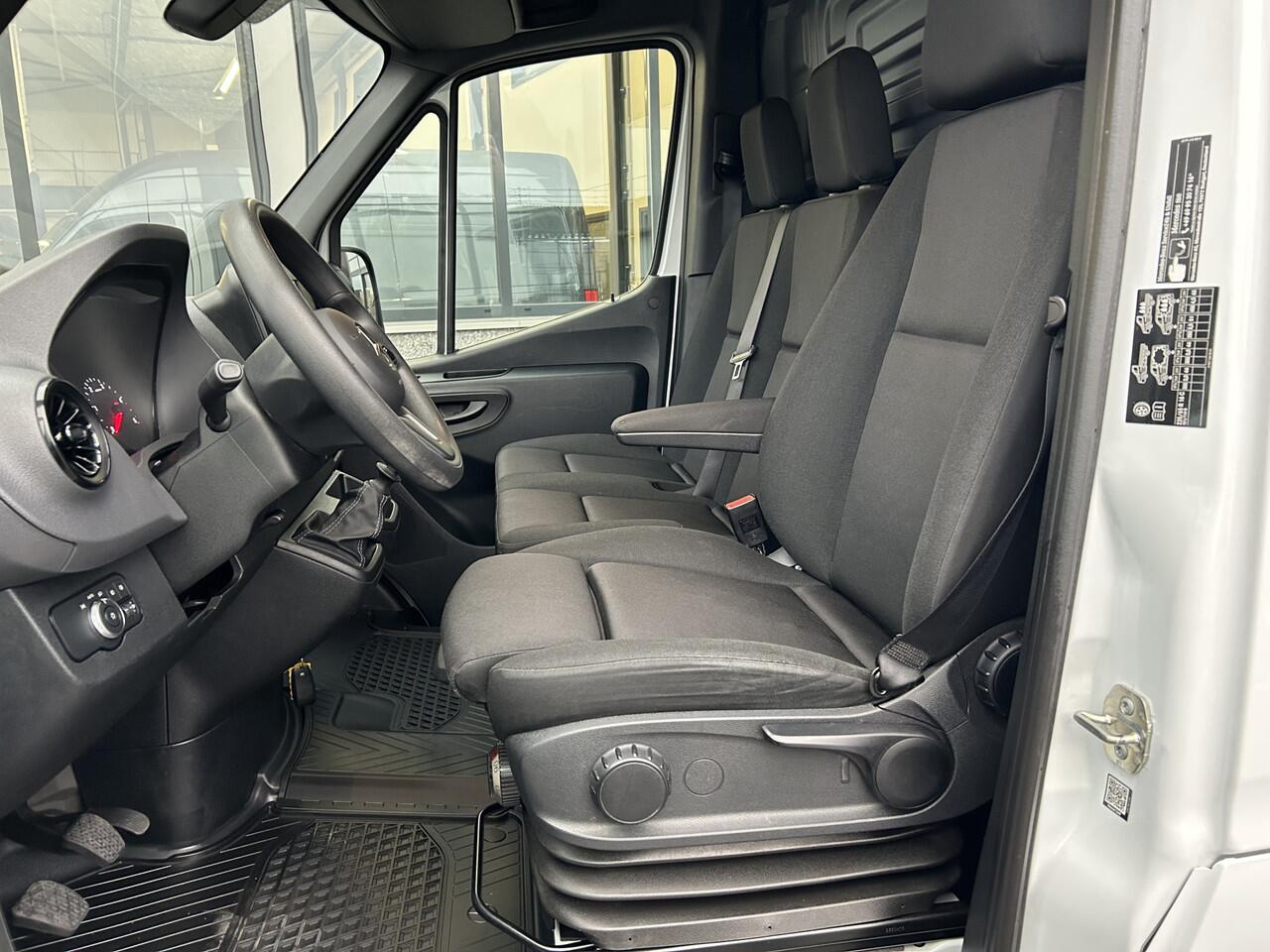 Mercedes-Benz SPRINTER 317 CDI L2 H2 MBUX / 360 Camera / Parkeersensoren / Navigatie / Cruise control / Airco / 270 Graden achterdeuren