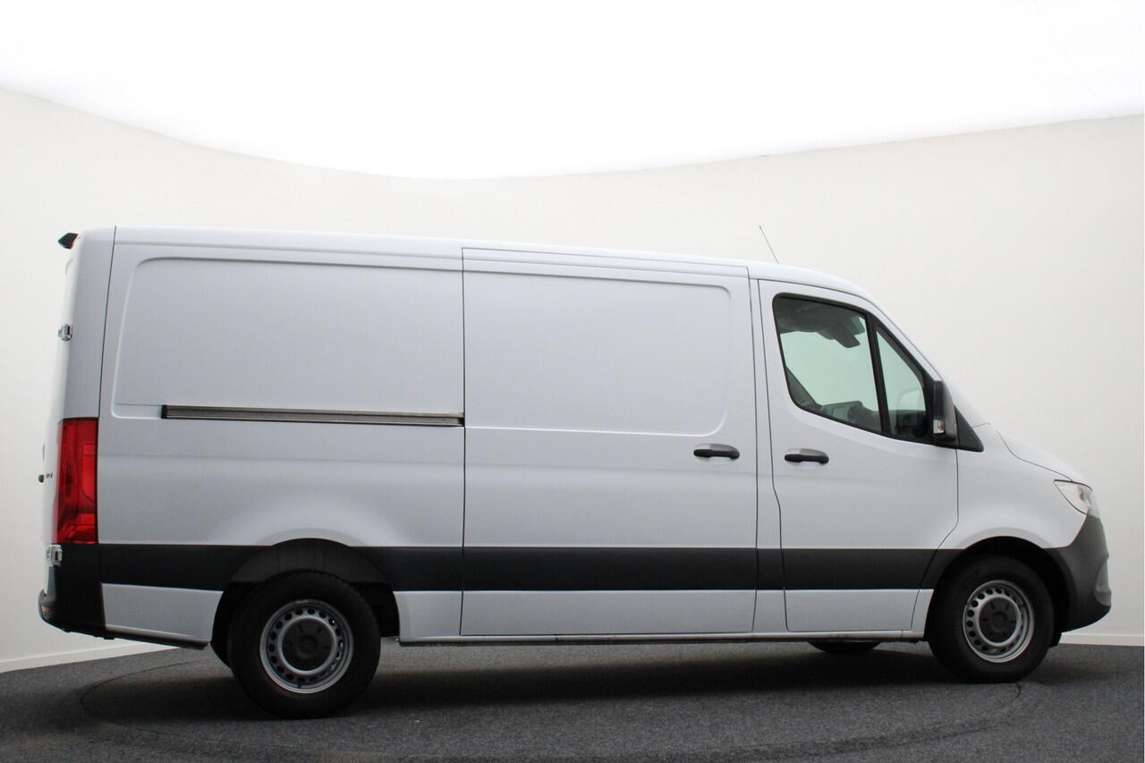 Mercedes-Benz SPRINTER 317 CDI Aut. L2H1 Leer, Standkachel, Camera, 3-Zits, Airco, Cruise, Apple Carplay, DAB