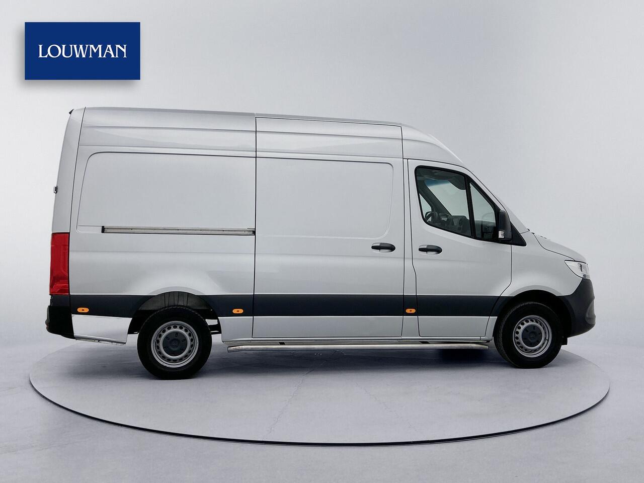 Mercedes-Benz SPRINTER 315 1.9 CDI L2H2 Automaat Navigatie Luchtgeveerde stoel Camera Sidebars Cruise control Airco MBUX