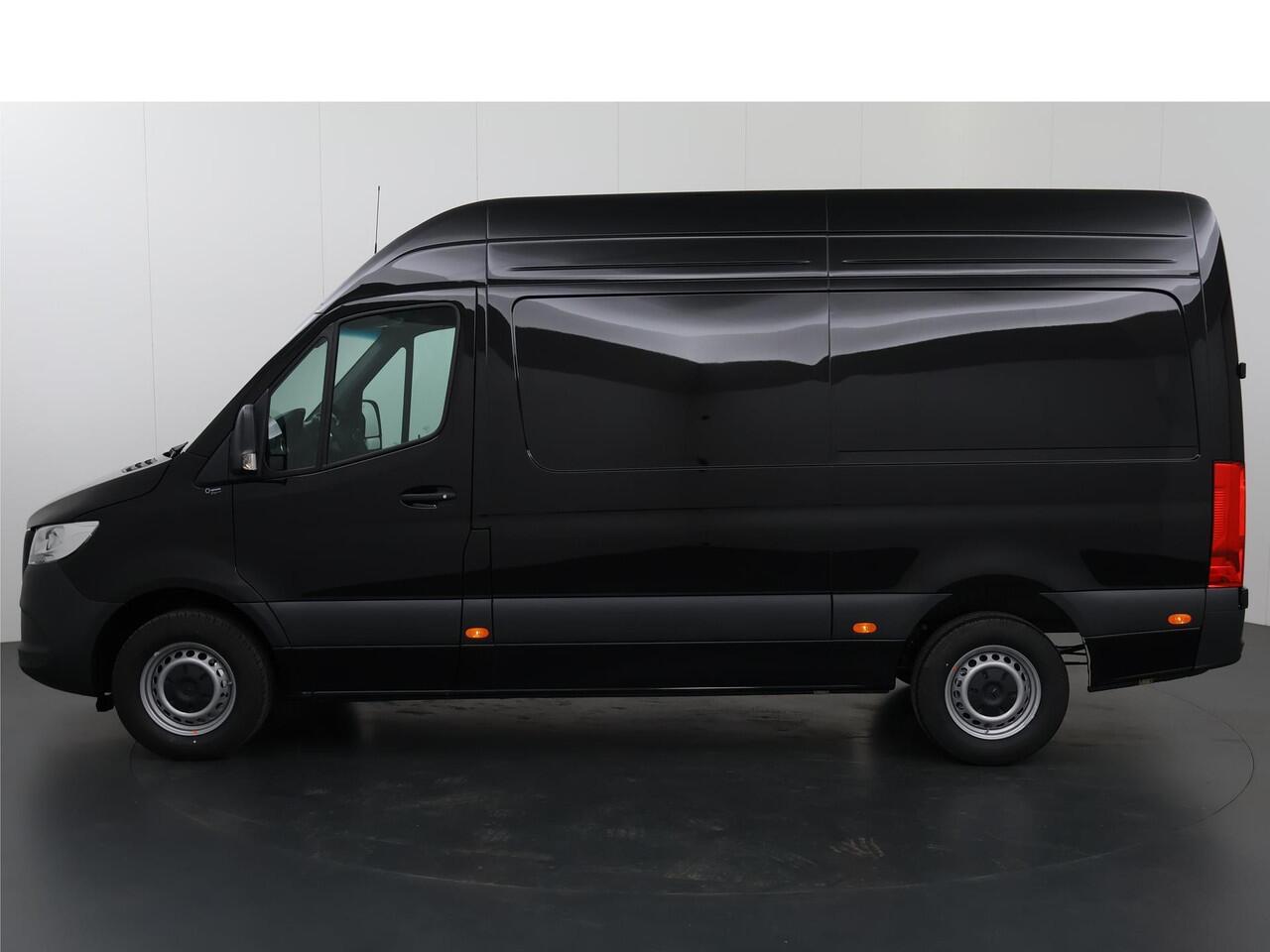 Mercedes-Benz SPRINTER 315 CDI | L2 H2 | RWD | Aut. | PRO | BPM VRIJ! | ACHTERUITRIJCAMERA | 3500 KG AHW | DODEHOEKASSISTENT | AIRCO | CRUISE | CARPLAY | ANDROID AUTO | METALLIC | 3-ZITS | MBUX SYSTEEM GROOT