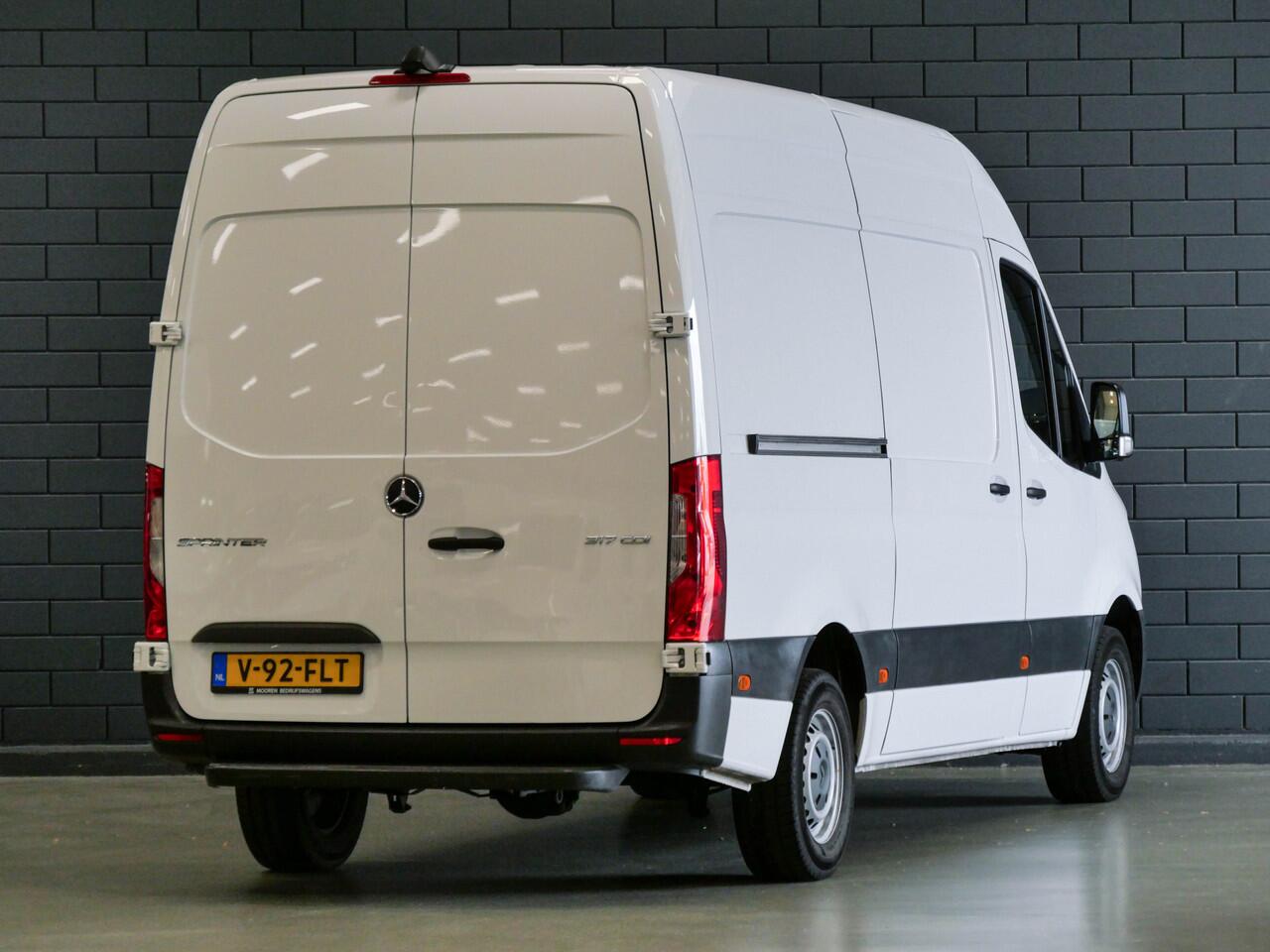 Mercedes-Benz SPRINTER 317 1.9 CDI L2H2 RWD | CAMERA | CARPLAY |