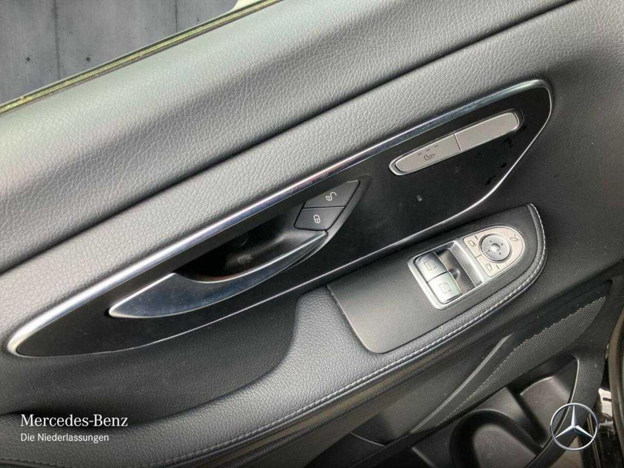 Mercedes-Benz V-KLASSE 300d Extra Lang Avantgarde 8-zitter 76.750 ex BTW EL. Schuifdeuren Leder Navi LED Standkachel