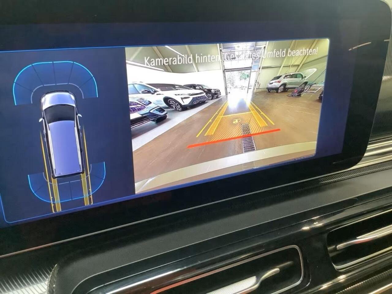 Mercedes-Benz V-KLASSE 220d L2 Grijs Kenteken Nieuw Model Distronic Trekhaak Camera Stoelverwarming Stuurverwarming