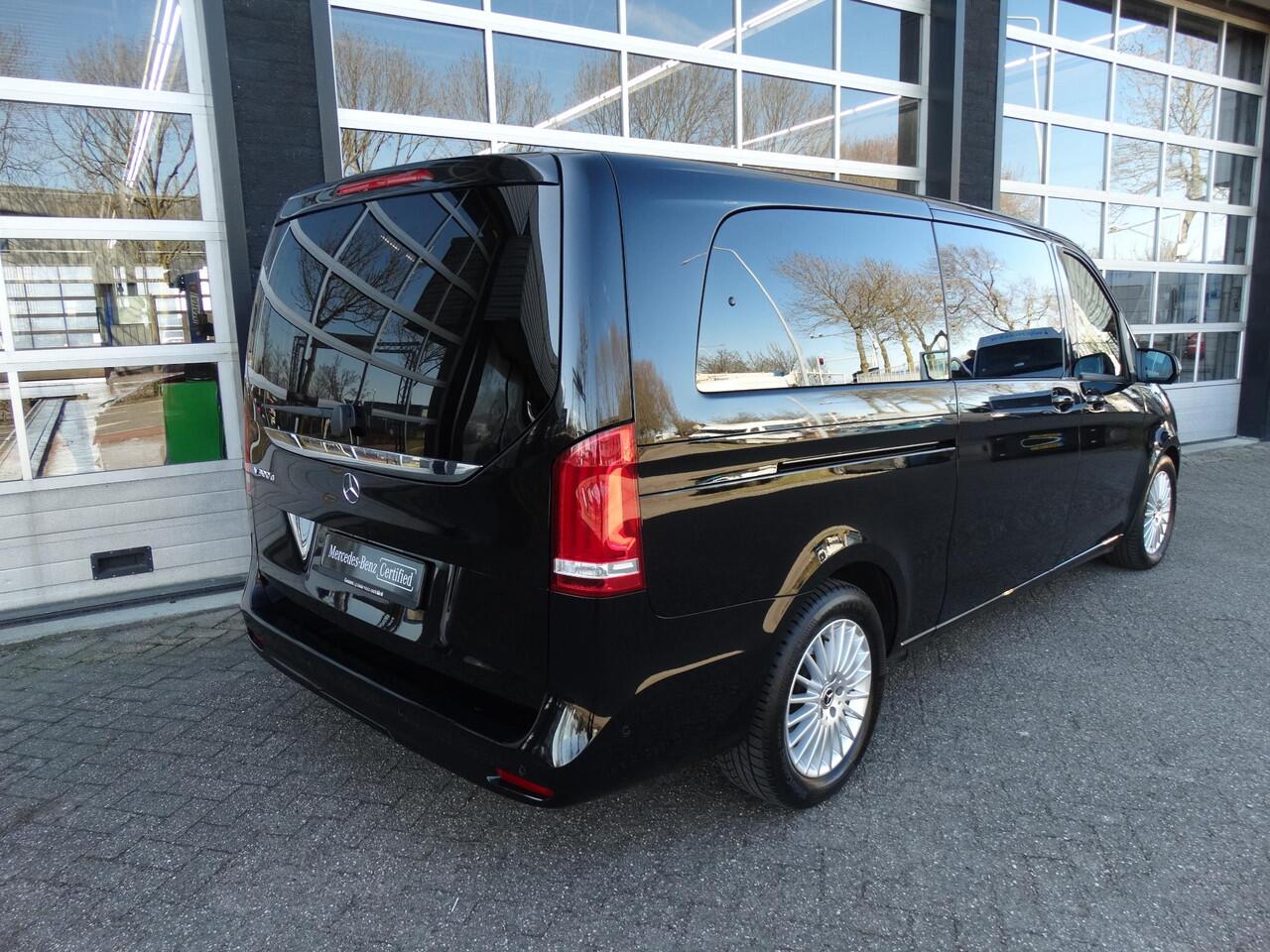 Mercedes-Benz V-KLASSE 300d Extra Lang Avantgarde Edition | prijs excl. BTW / incl. BPM ( ¤ 19.211,- ) | 8-persoons | Elektrische zijschuifdeuren