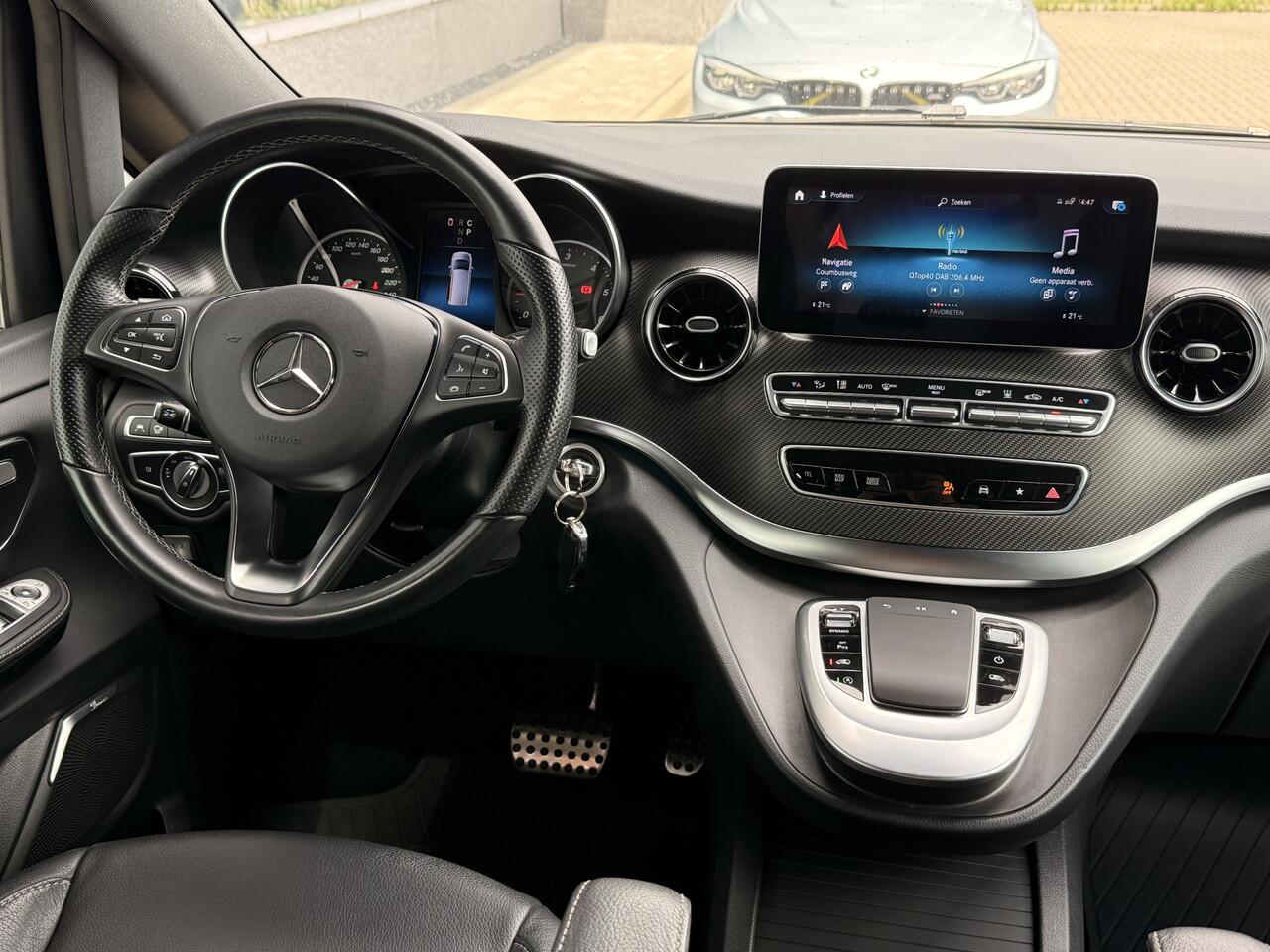 Mercedes-Benz V-KLASSE 300d Lang DC | AMG | Burmester | 360 Camera | Leder | Stoelverwarming | EL. Schuifdeuren