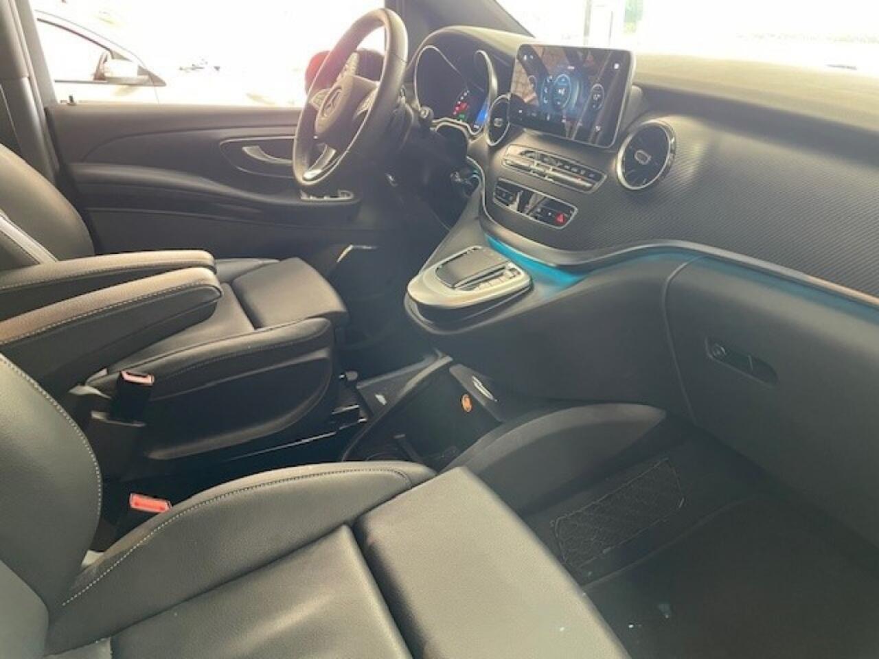 Mercedes-Benz V-KLASSE 250D Dubbel Cabine Lang Avantgarde Automaat BomVol