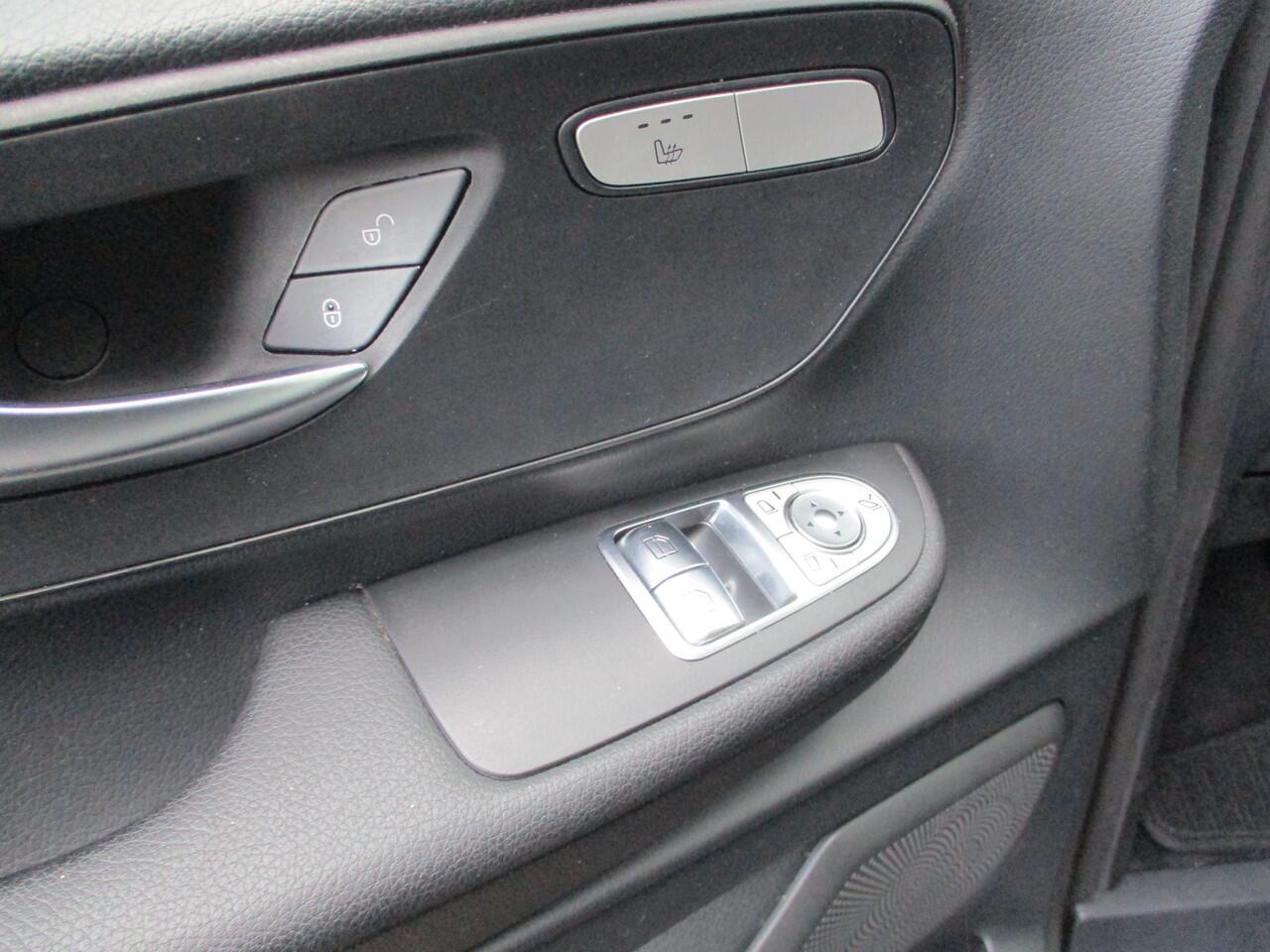 Mercedes-Benz V-KLASSE Lang Personenbus Navi Camera Trekhaak