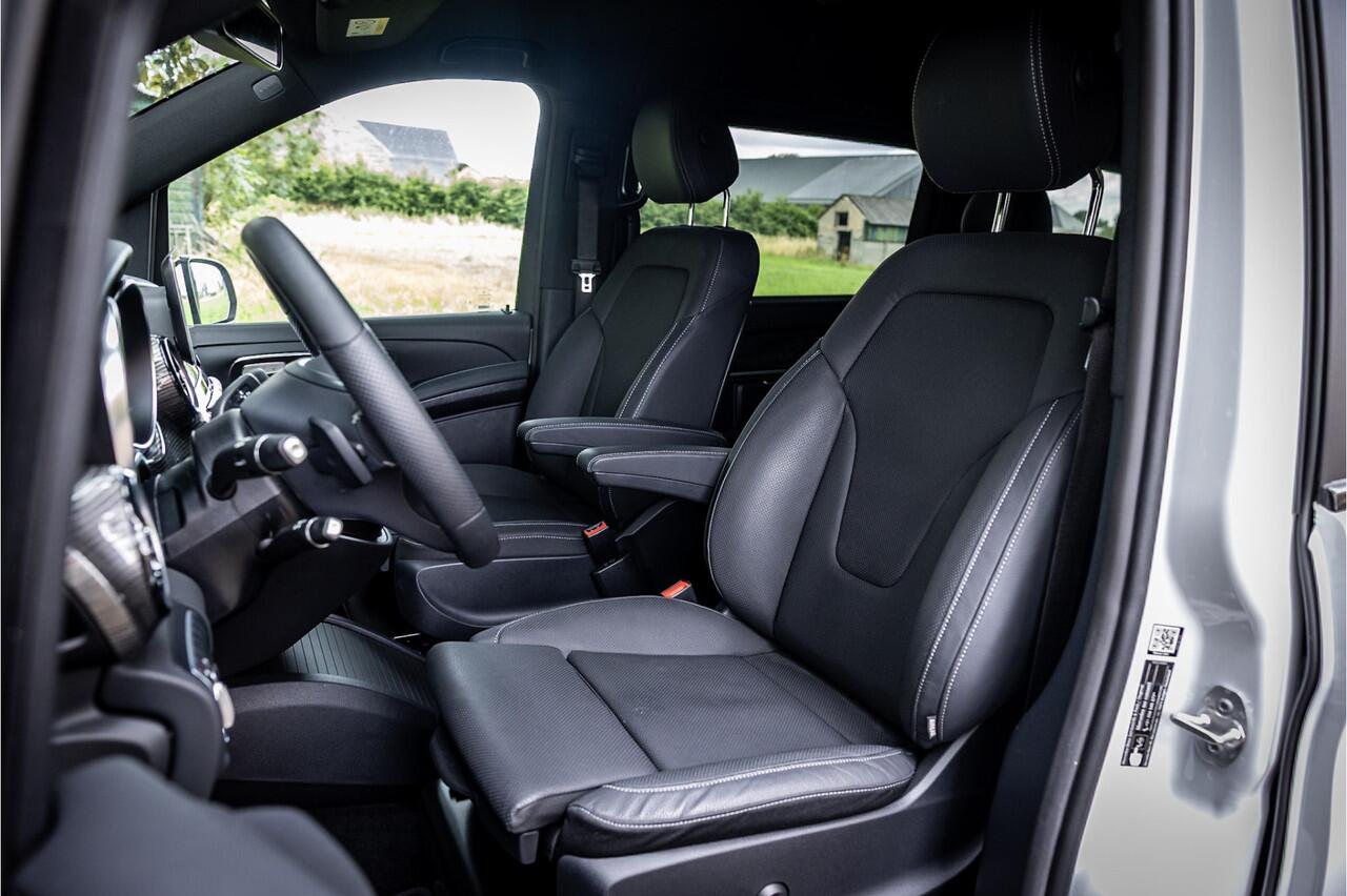 Mercedes-Benz V-KLASSE 300d Extra Lang L3 DC AMG LIne Luchtvering Burmester Elektrische Deuren Stoelventilatie