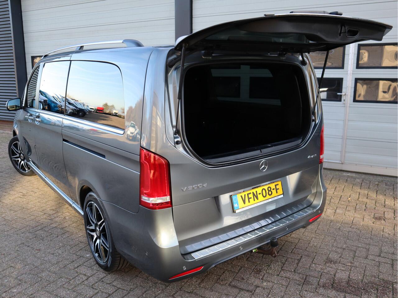 Mercedes-Benz V-KLASSE 300d L3 4-MATIC Extra Lang DC 5 Pers - AMG - Trekhaak - ACC