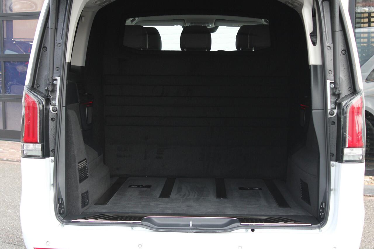 Mercedes-Benz V-KLASSE 220d / Lang / DC / New Model / 2x Elec Schuifdeur / Night Pakket / Camera / NIEUWSTAAT