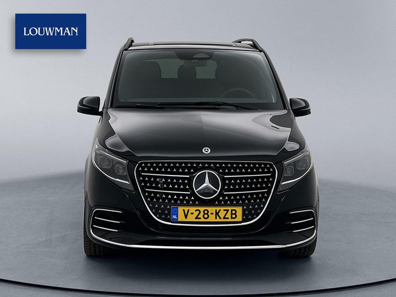 Mercedes-Benz V-KLASSE 300d 4-MATIC AMG Avantgarde Extra Lang Nieuw Model BPM-Vrij Dubbele Cabine Elektrische Schuifdeuren Multibeam LED Adaptieve Cruise Control