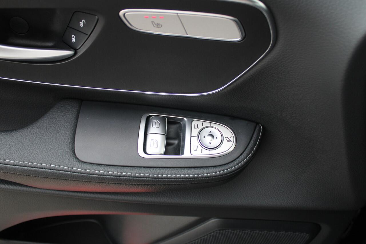 Mercedes-Benz V-KLASSE 300d / XXL / DC / 2x Electrische Schuifdeur / 360 Camera / Vol Opties / NIEUWSTAAT