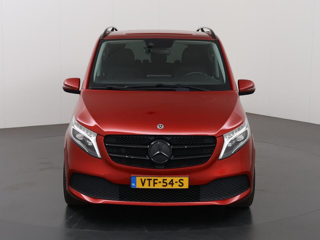 Mercedes-Benz V-KLASSE 300d | L2 Lang | Dubbele Cabine | Navigatie | Distronic Plus | LM Velgen | Sidebars | Certified