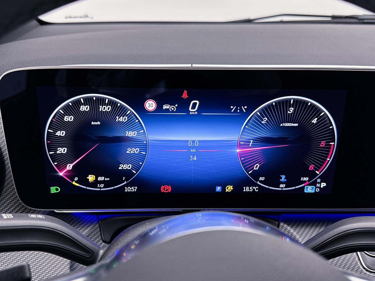 Mercedes-Benz V-KLASSE 300d 4-MATIC Extra Lang DC AMG Avantgarde BPM-Vrij 360 camera Dubbele Cabine Elektrische Schuifdeuren Multibeam LED Adaptieve Cruise Control