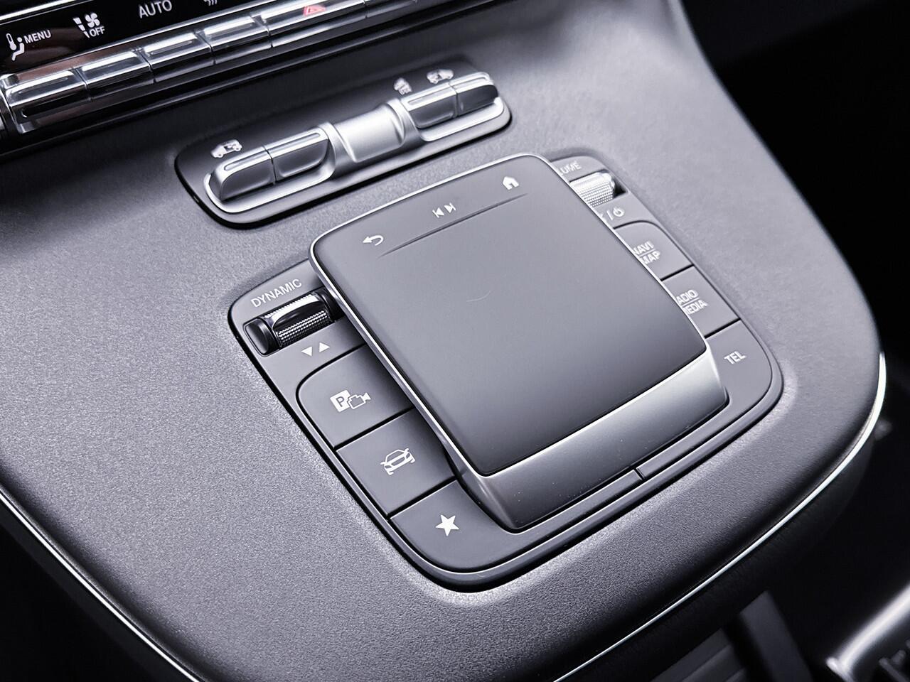 Mercedes-Benz V-KLASSE 300d 4-MATIC Extra Lang AMG Avantgarde BPM-Vrij Dubbele Cabine 360 Graden Camera Elektrische Schuifdeuren Multibeam LED Adaptieve Cruise Control