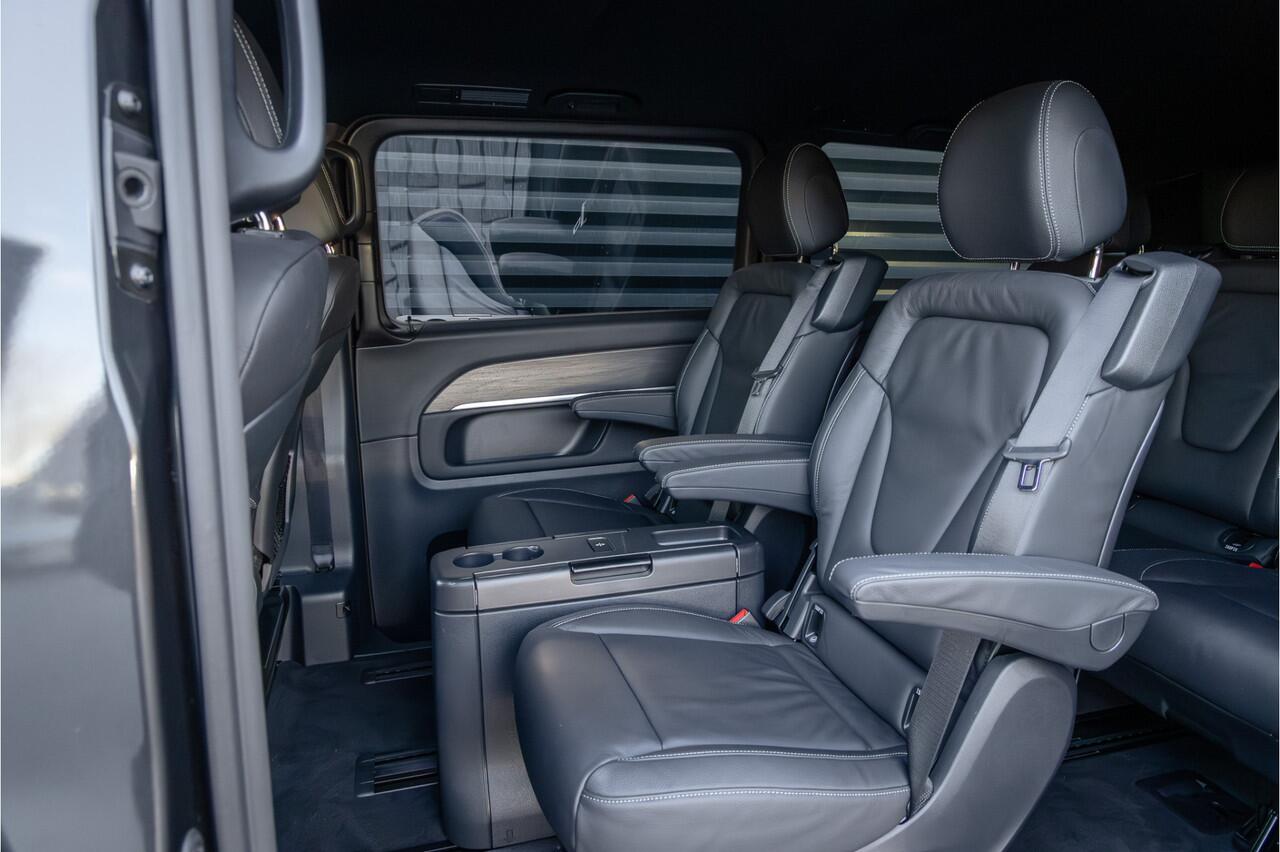 Mercedes-Benz V-KLASSE 300d 4 Matic XL DC AMG-Line - Distronic