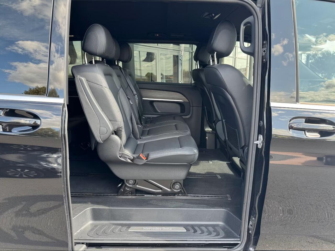 Mercedes-Benz V-KLASSE 300d L3 Avantgarde Nieuw Model Distronic WideScreen LED Leder EL. Schuifdeuren 360 Camera