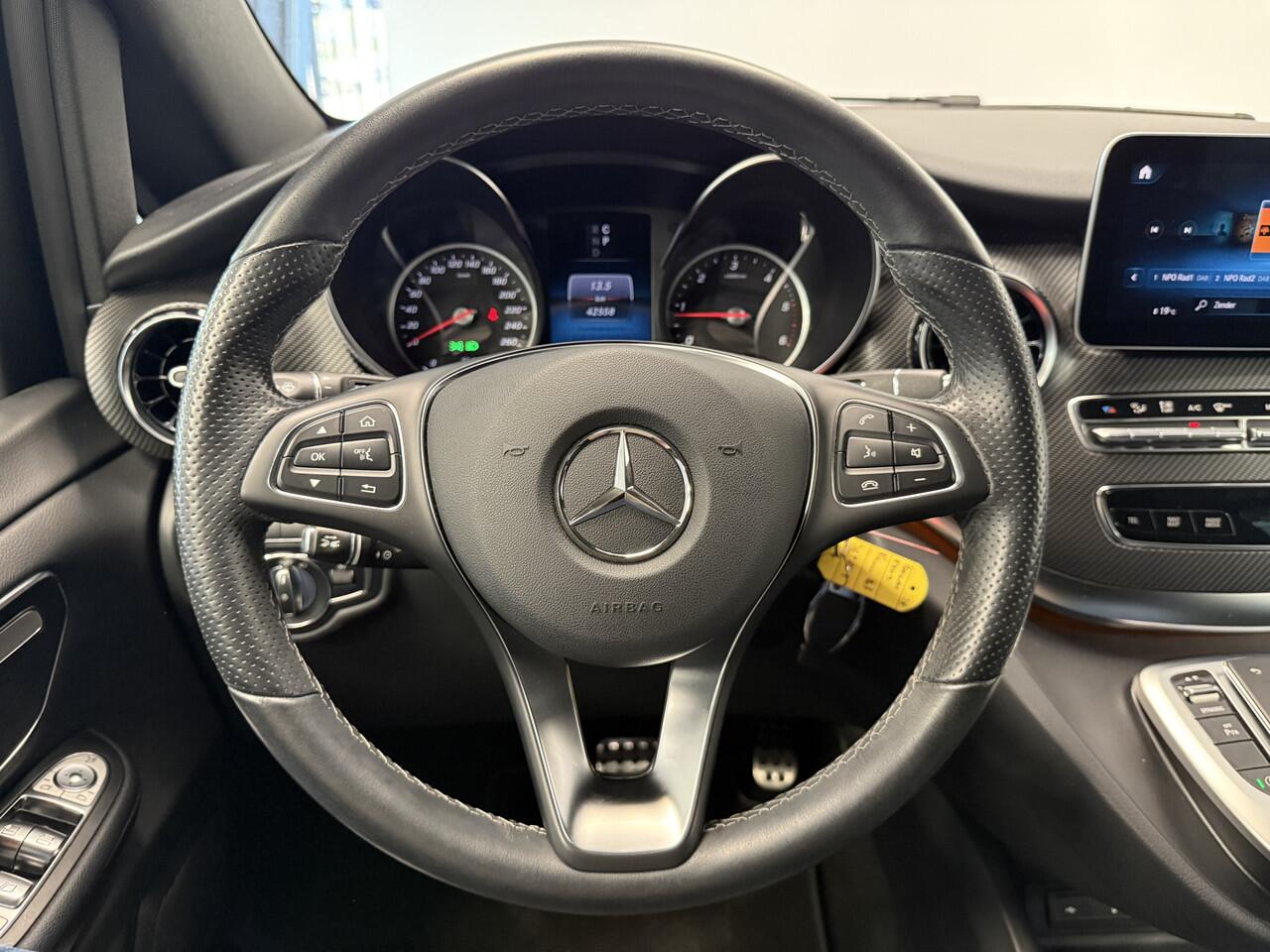 Mercedes-Benz V-KLASSE 300d Extra Lang Avantgarde Edition AMG-Line Standkachel Luchtvering