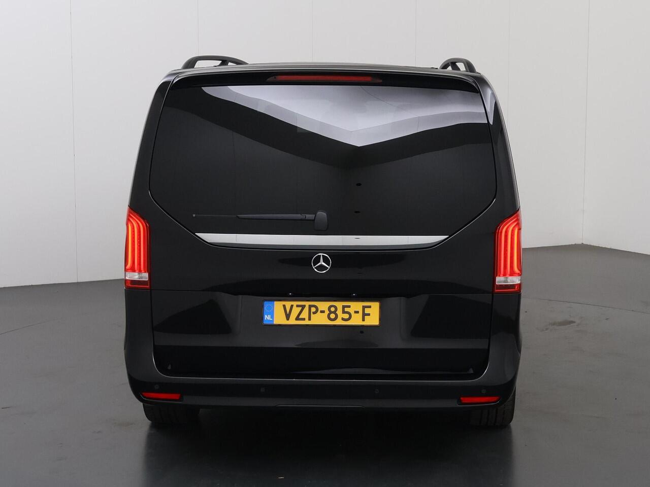 Mercedes-Benz V-KLASSE 300d | 4-MATIC | XL L3 | AMG | LUCHTVERING | BURMESTER | 360 CAMERA | LEREN BEKLEDING | CLIMATE CONTROL | ADAPTIEVE CRUISE | 2500 KG TREKHAAK | CARPLAY EN ANDROID AUTO