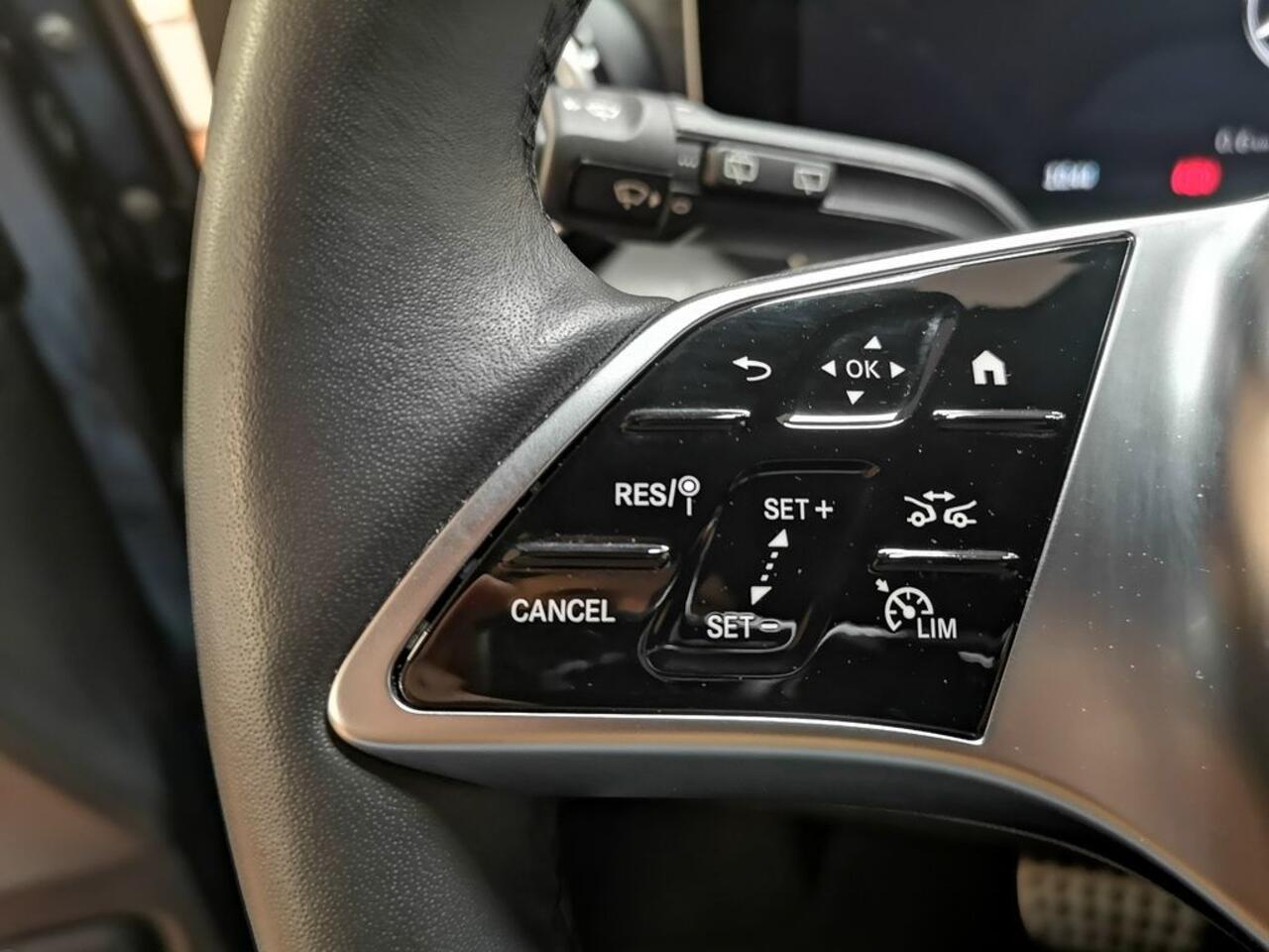 Mercedes-Benz V-KLASSE 250d L3 AMG Line 8-Zitter 99.950 EX BTW EL. Schuifdeuren Memory Leder Distronic Night Pakket