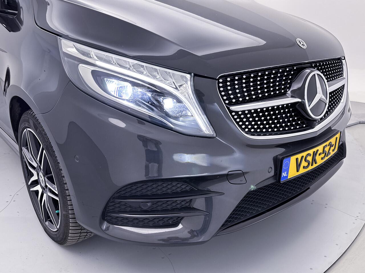 Mercedes-Benz V-KLASSE 300d Lang Dubbele Cabine AMG Avantgarde Edition DC Trekhaak 360 Graden Camera Elektrische Schuifdeuren