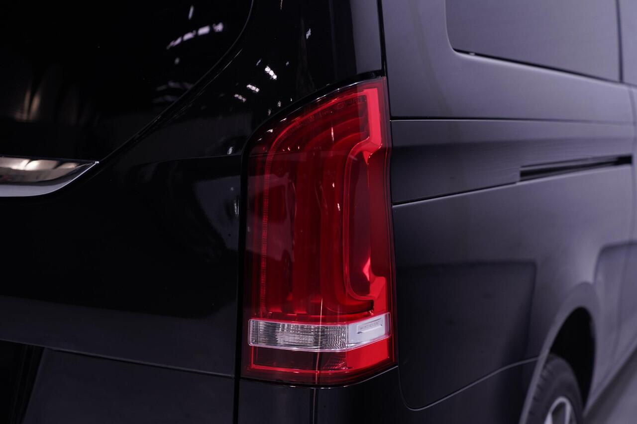 Mercedes-Benz V-KLASSE V 300d Avantgarde Extra Lang Dubbel Cabine Airmatic, LED Koplampen, 360 Camera, 2x Elek. Schuifdeur, 5-Zits