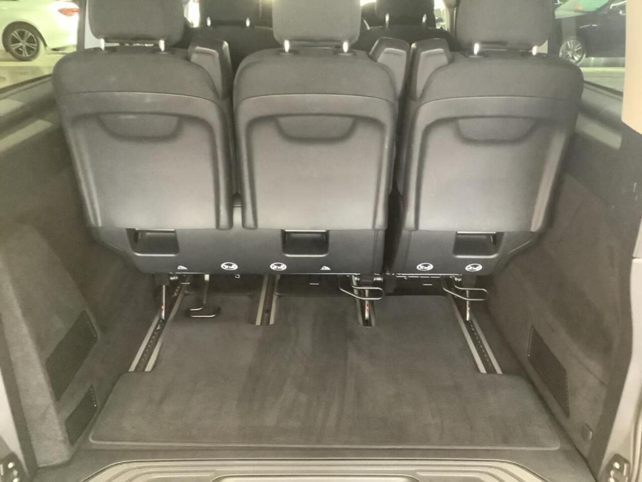 Mercedes-Benz V-KLASSE 250d Lang Edition LED NAVI Trekhaak 2 SCHUIFDEUREN CAMERA STOELVERWARMING