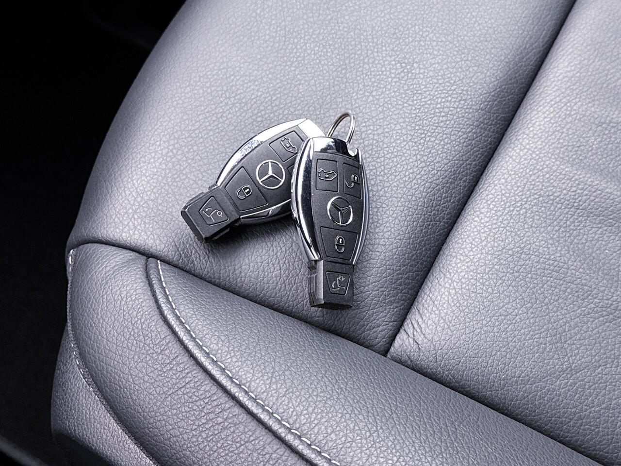 Mercedes-Benz V-KLASSE 250d 4-MATIC Extra Lang AMG Dubbele Cabine Leder Dubbele Schuifdeur