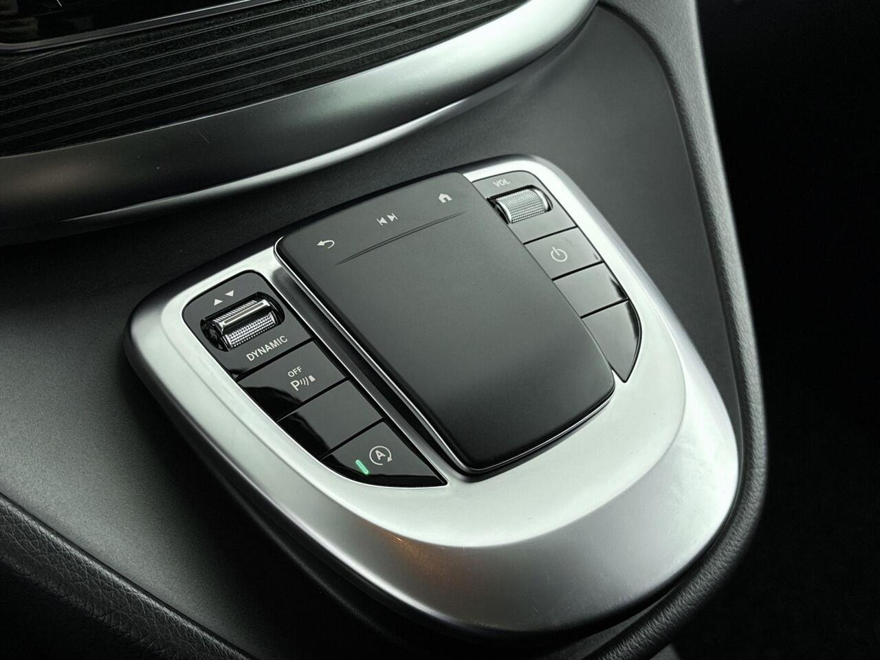 Mercedes-Benz V-KLASSE 250d Extra Lang DC 191PK | Trekhaak | Lederen Bekleding | Stoelverwarming | Achteruitrijcamera | Sidebars