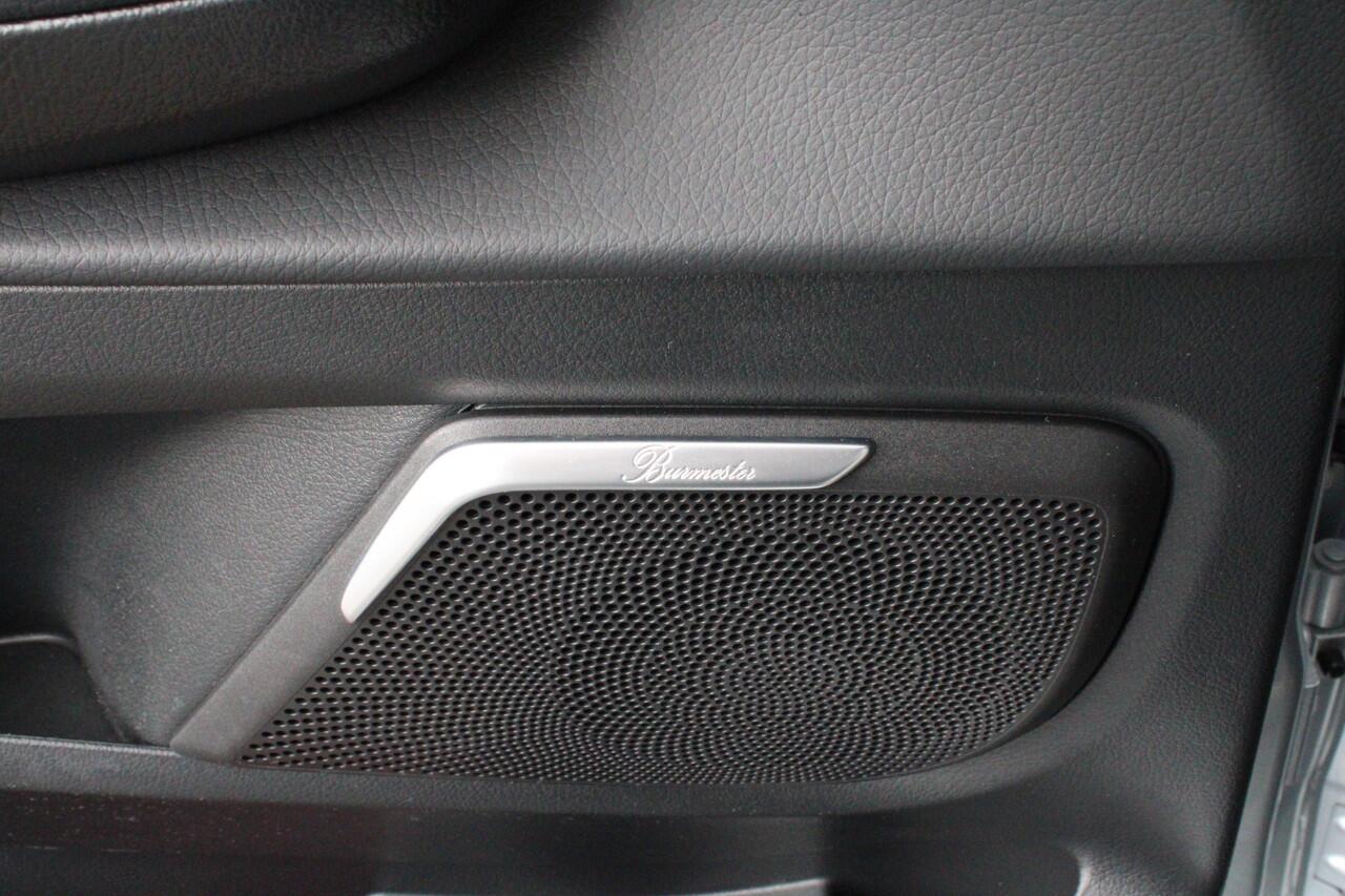 Mercedes-Benz V-KLASSE 220d / Lang / DC / New Model / 2x Schuifdeur / Burmester / 360 Camera / NIEUWSTAAT