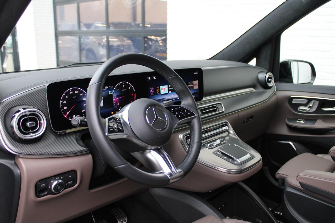 Mercedes-Benz V-KLASSE 300d / AMG / Exclusive / DC / 4-matic / Luchtvering / Pano / 360 Cam / Burmester / Vol Opties / NIEUWSTAAT.