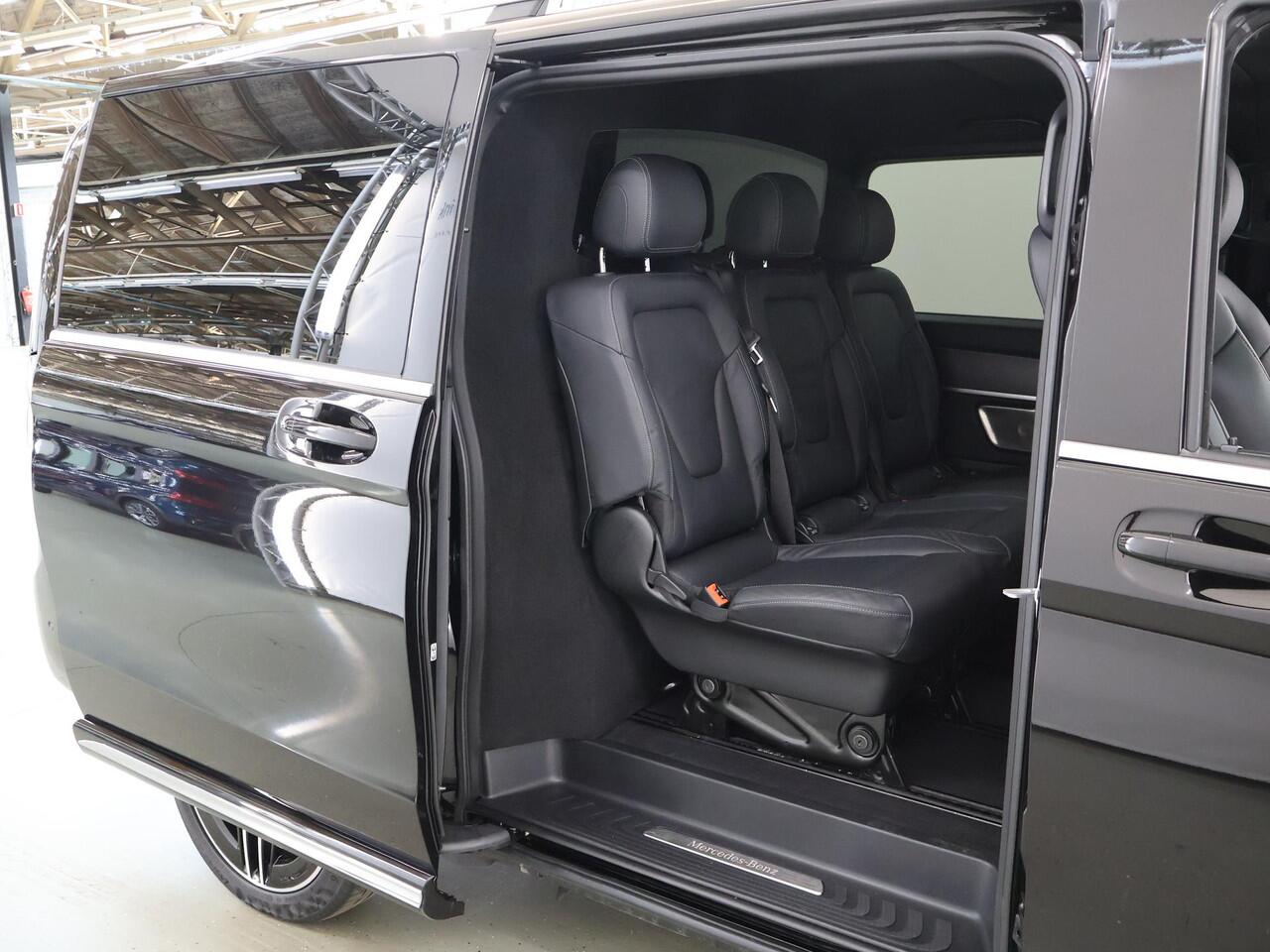 Mercedes-Benz V-KLASSE 300d | L2 Lang | AMG | Dubbele Cabine | BURMESTER | 360 CAMERA | DISTRONIC PLUS | LEDER ZWART "LUGANO" | ALARM | STOELVERWARMING | NAVIGATIE | CARPLAY | ANDROID AUTO | CLIMATE CONTROL | DAB+ | CERTIFIED