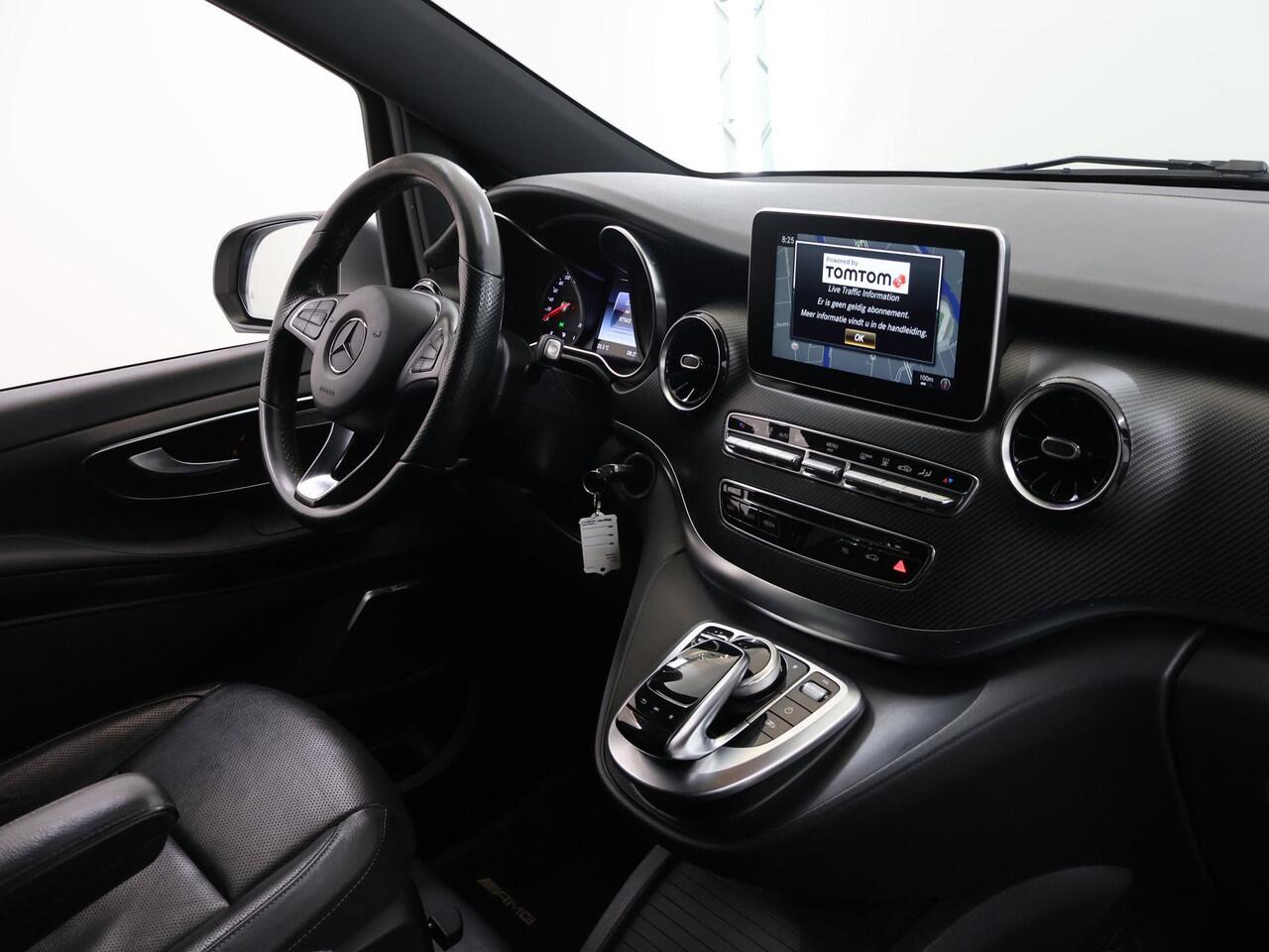 Mercedes-Benz V-KLASSE 300d | L2 DUBBEL CABINE | AUT. | AVANTGARDE | AMG | DISTRONIC PLUS | STOELVERWARMING/VERKOELING | NAVIGATIE | SPIEGEL PAKKET | 360 PARKEERPAKKET | LEDER | TREKHAAK | LED LAMPEN | DEALER ONDERHOUDEN