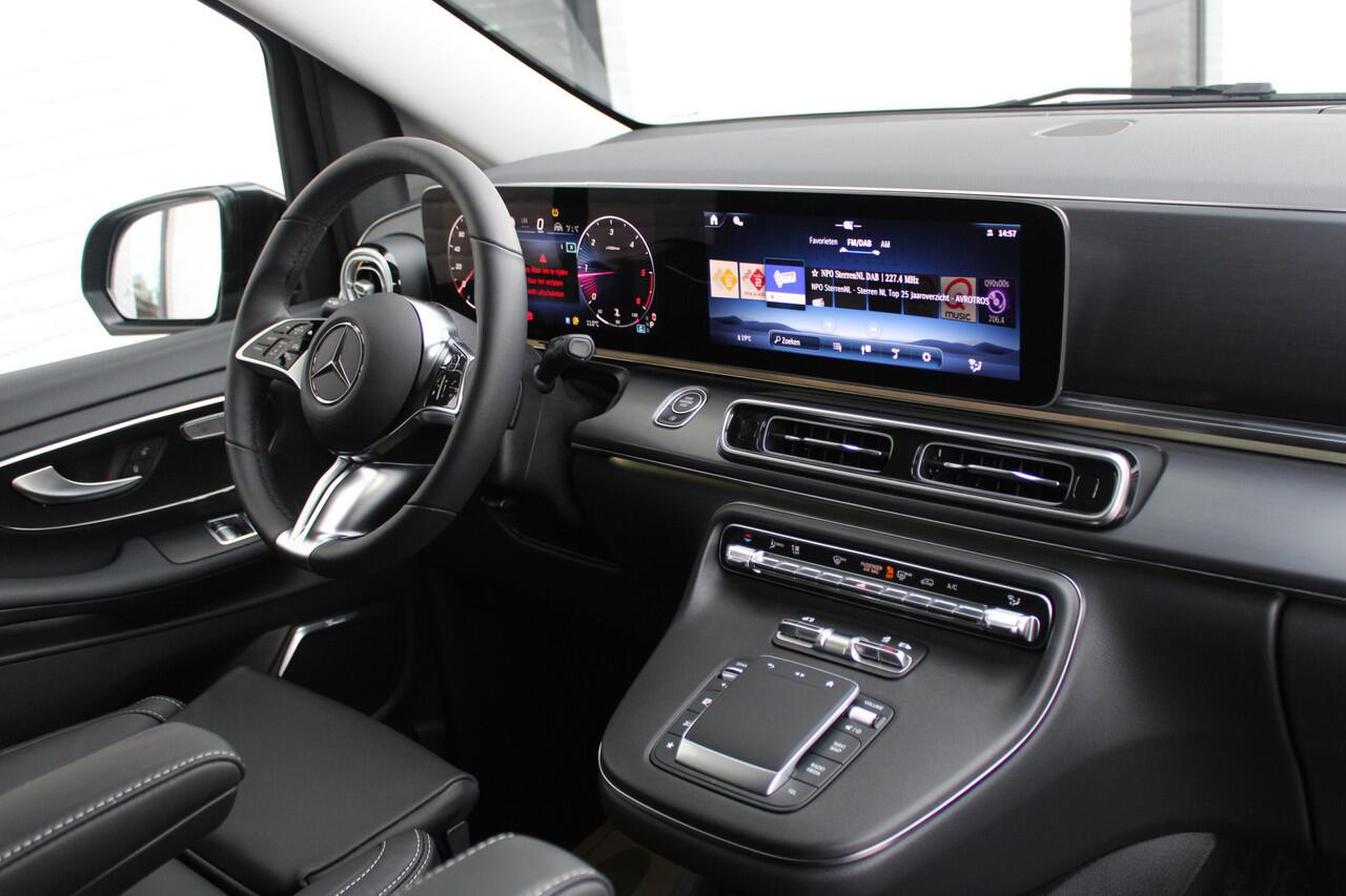 Mercedes-Benz V-KLASSE 250d / DC / bj 2025 / 4-Matic / 1.700km!! / 2x Elec Schuifd / Burmester / Vol Opties / NIEUW!!
