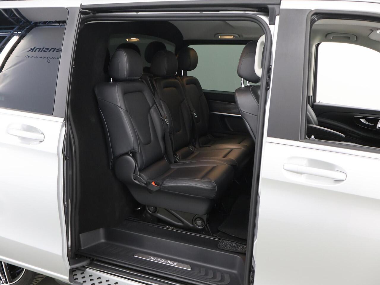 Mercedes-Benz V-KLASSE 300d | Lang L2 | Dubbele Cabine | Avantgarde | Navigatie | Parkeercamera | Cruise Control | Climate Control | Lederen bekleding | Schuifdeuren Elektrisch | Certified