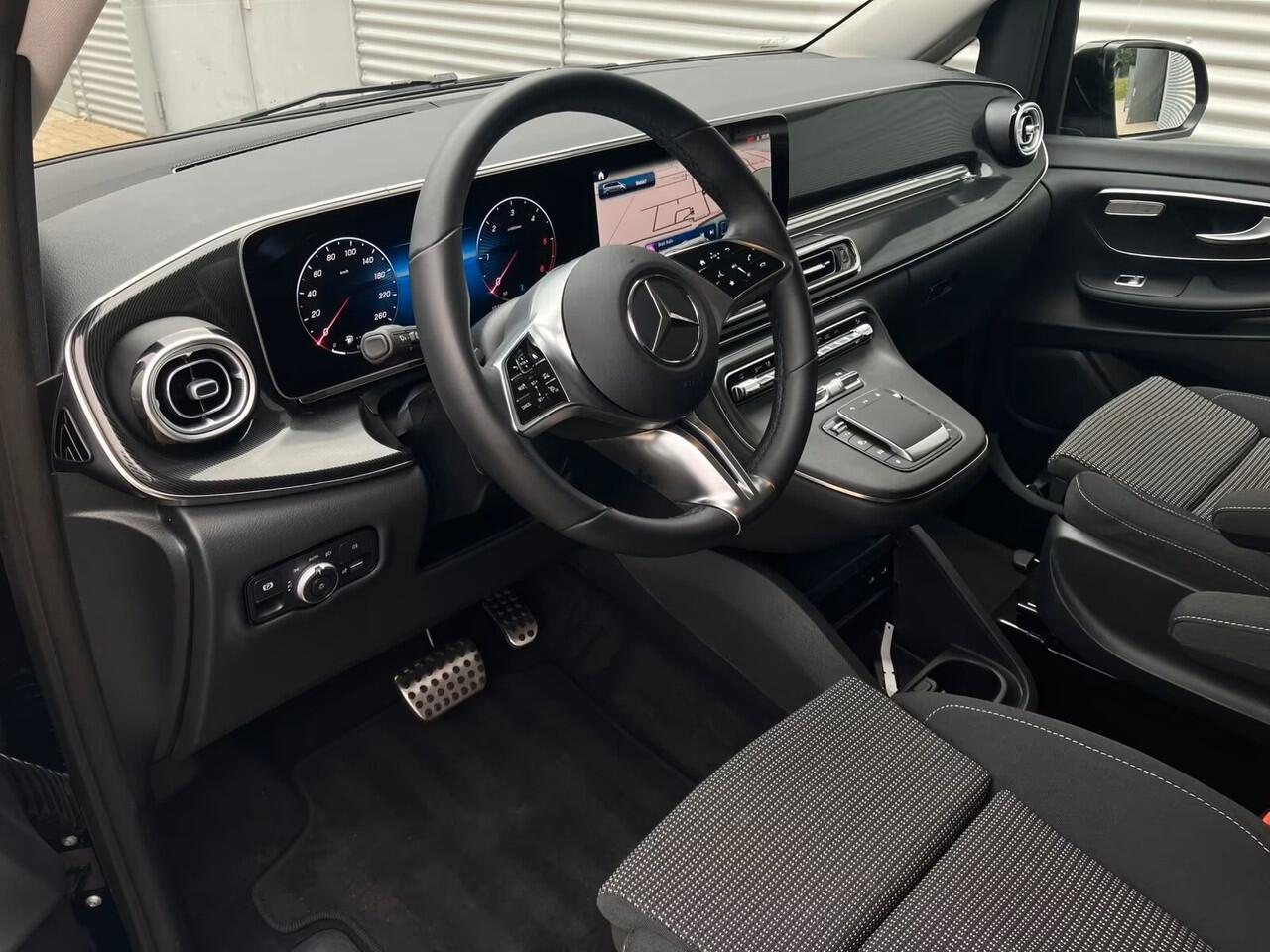 Mercedes-Benz V-KLASSE 250d L2 Style Nieuw Model 7 Personen WIDESCREEN COCKPIT DISTRONIC EL. SCHUIFDEUREN TREKHAAK LED CAMERA